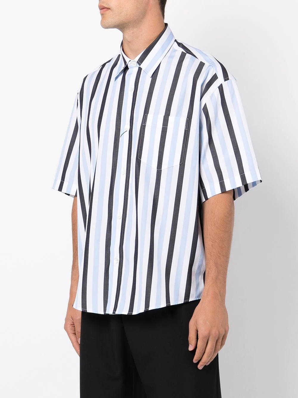 striped short-sleeved shirt - 4