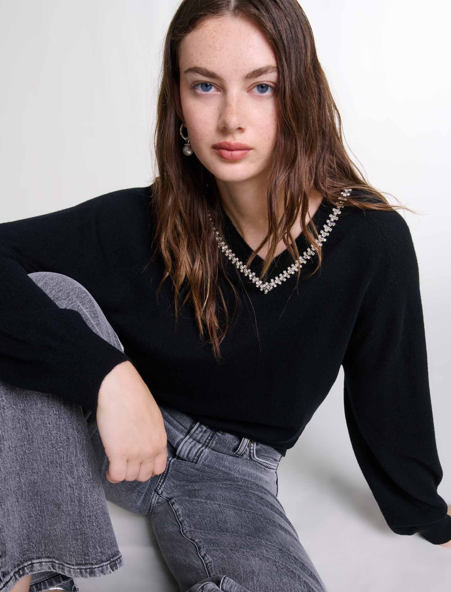 Knit jumper with rhinestone neck - 8