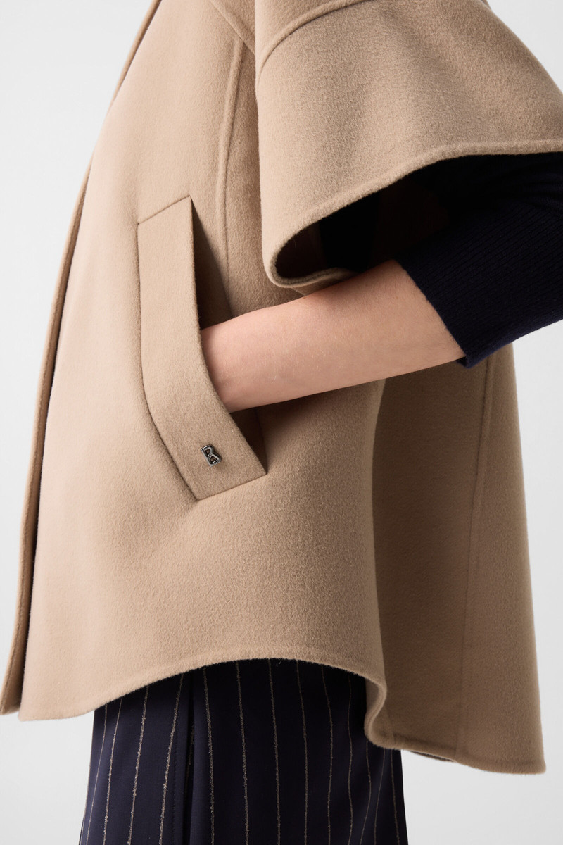 Venice wool vest in Camel 6