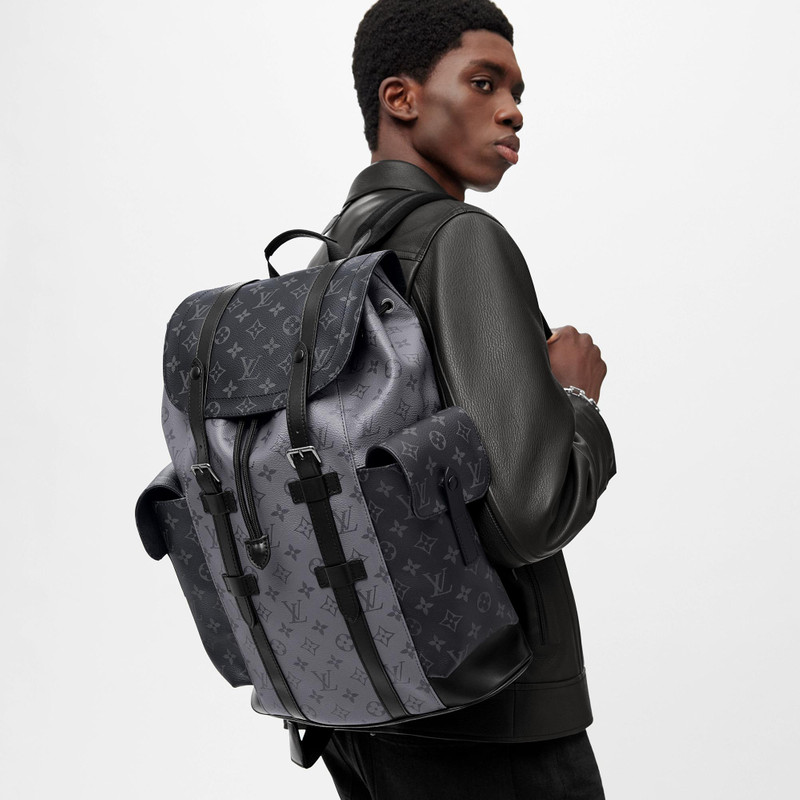 Louis Vuitton Christopher MM outlook