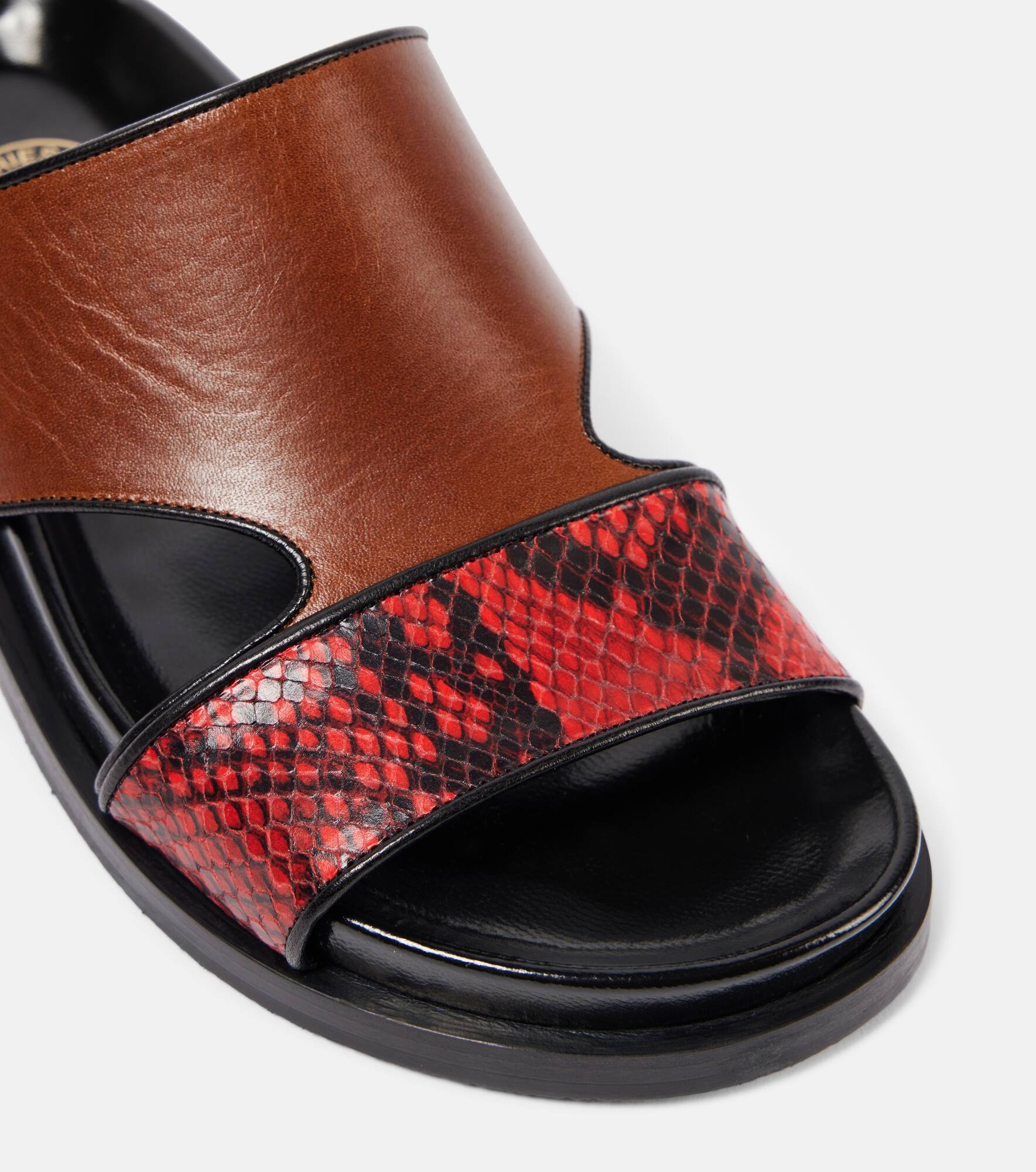 Leather slides - 5