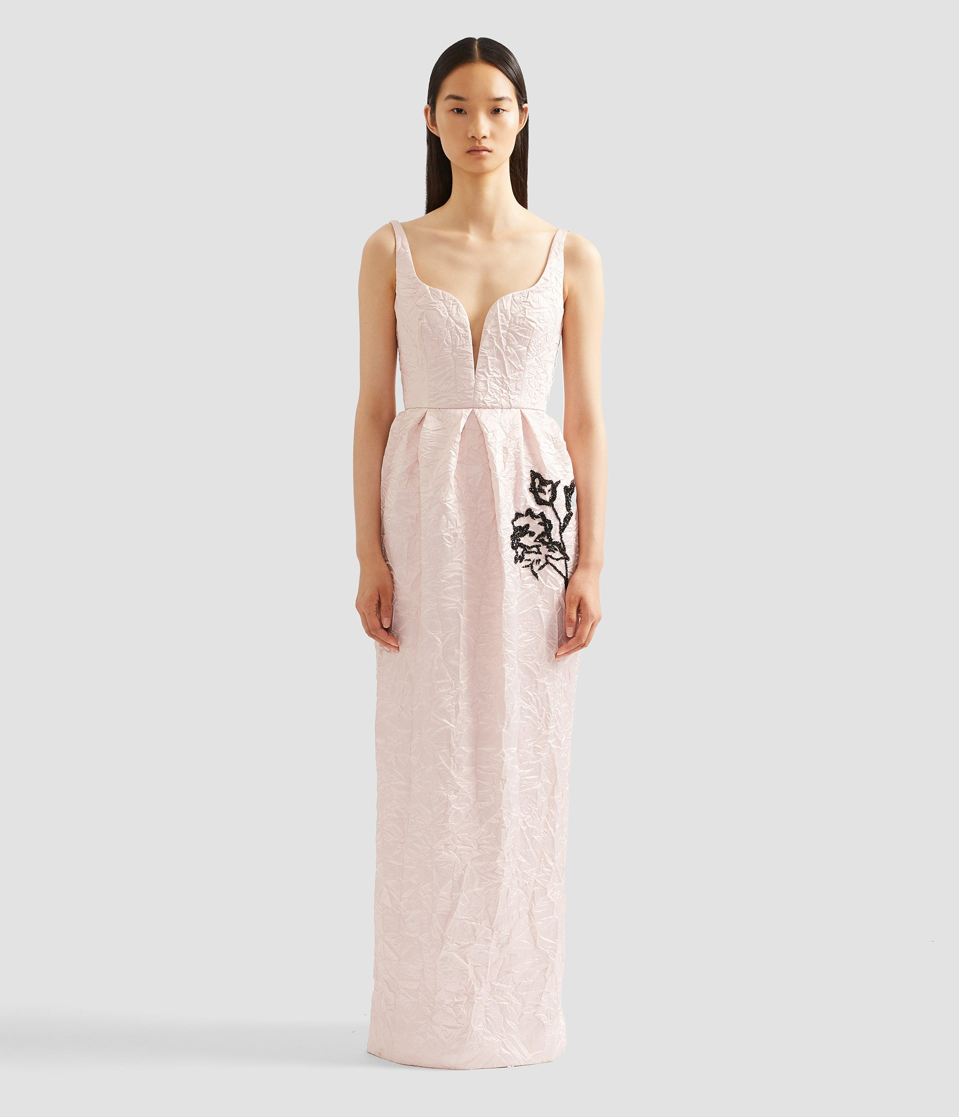 SLEEVELESS GOWN - 5