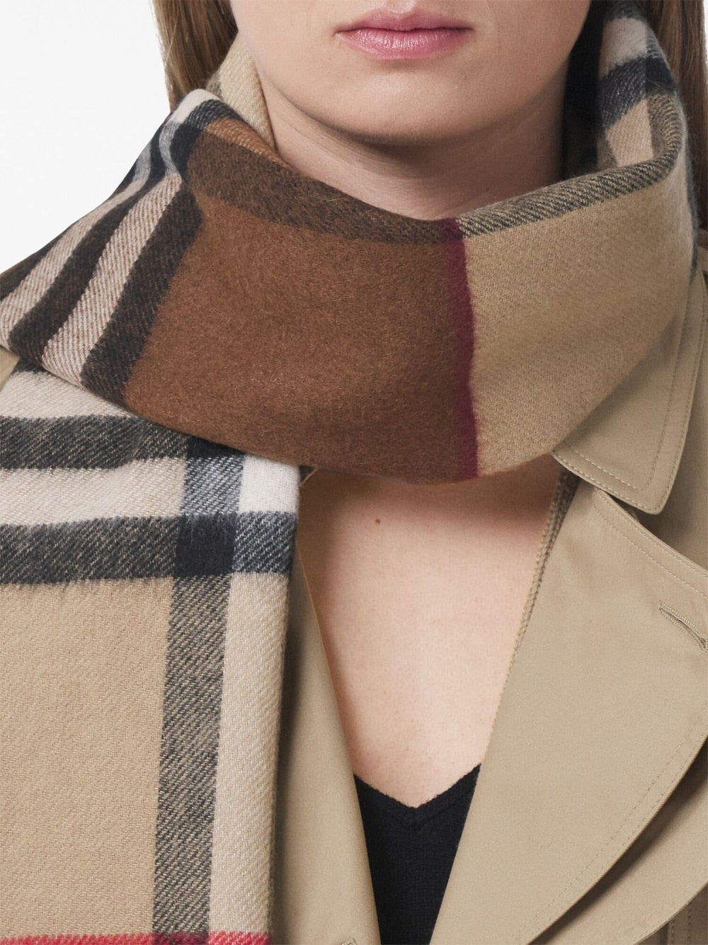 BURBERRY Unisex Contrast Cashmere Scarf - 4