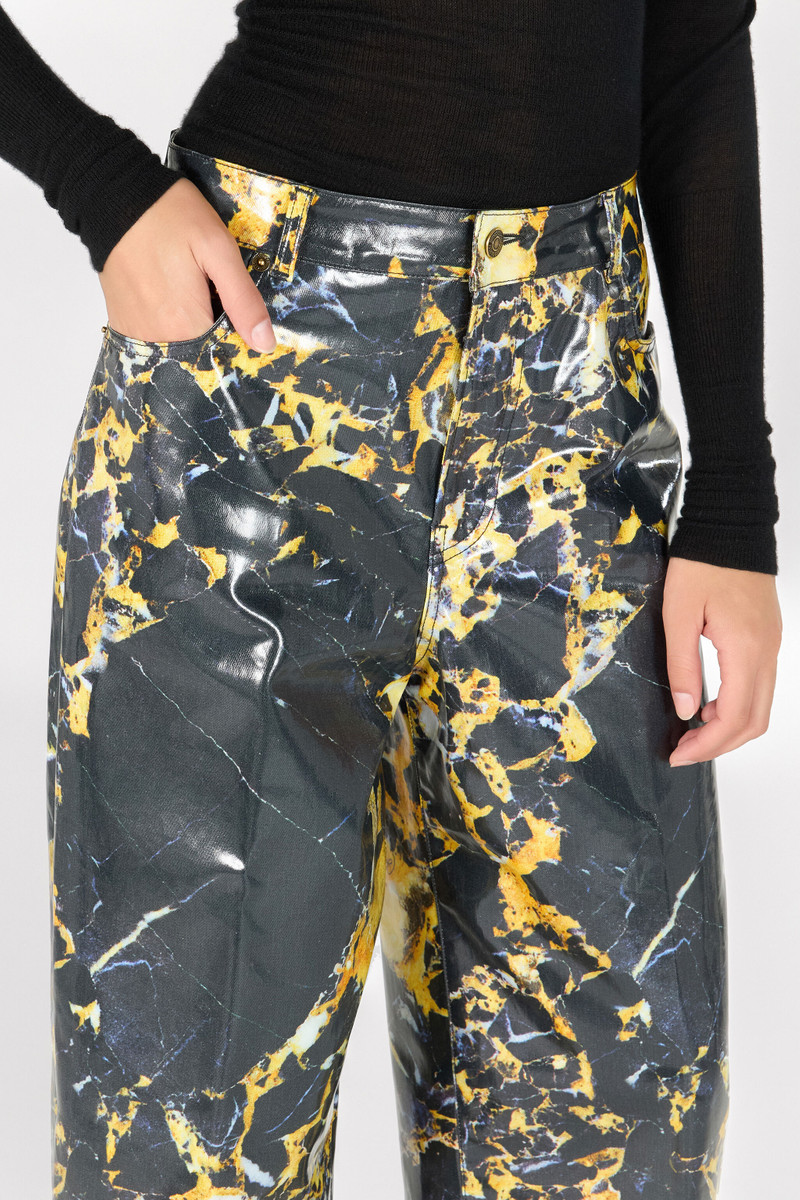 Loose trousers with Marble print 6