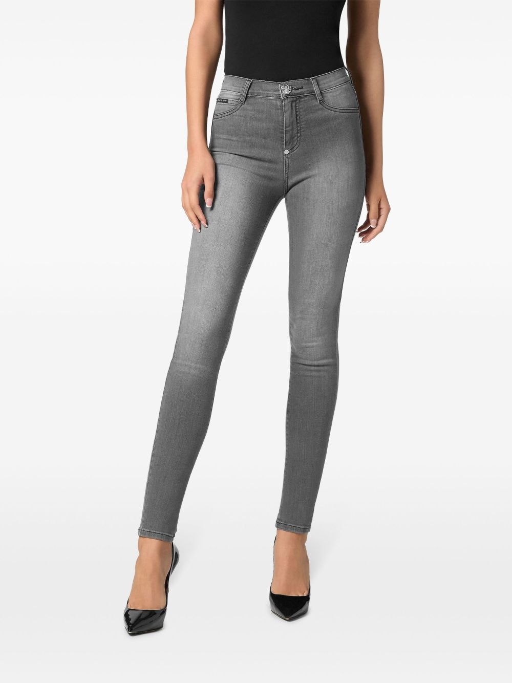 high-waisted jeans - 3