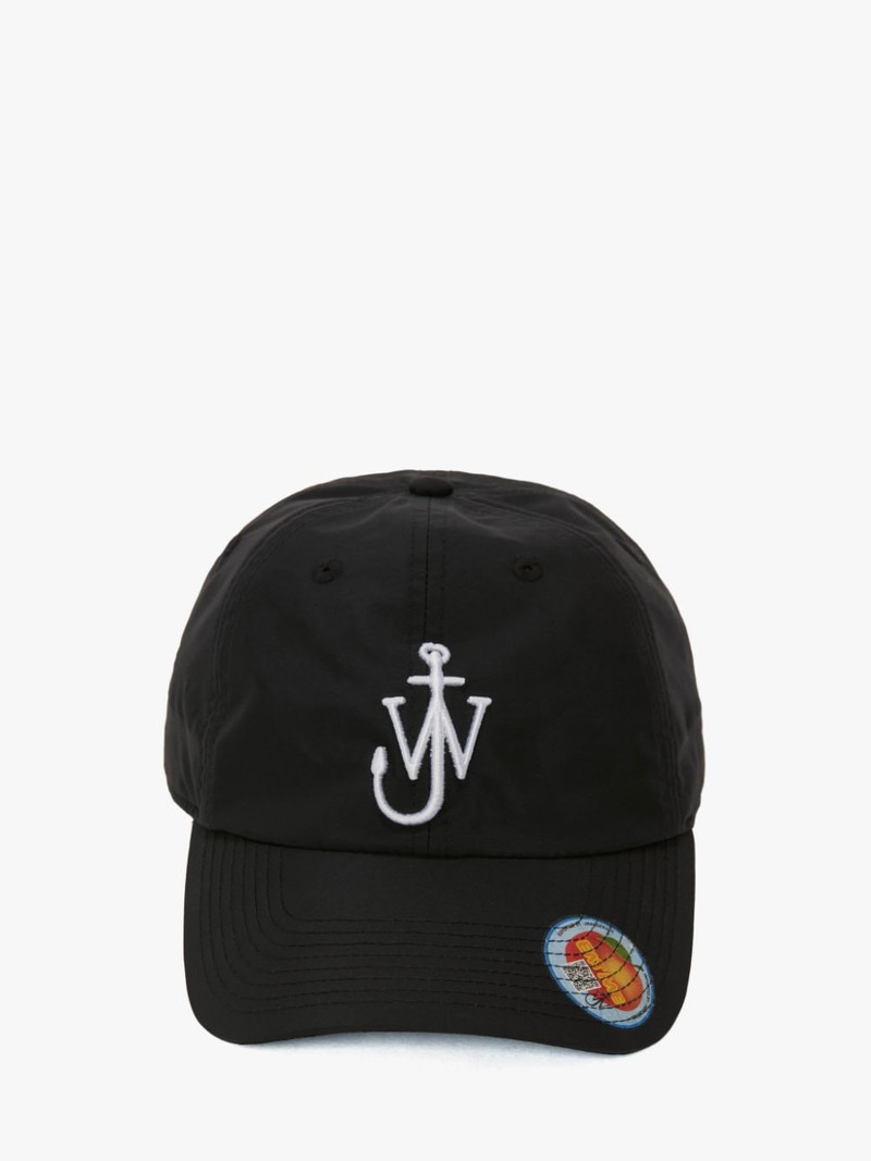 BASEBALL CAP WITH EAT ME STICKER PRINT 1