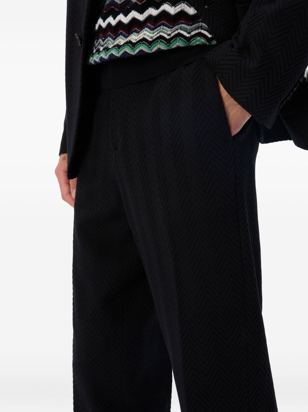 herringbone-patterned trousers - 4