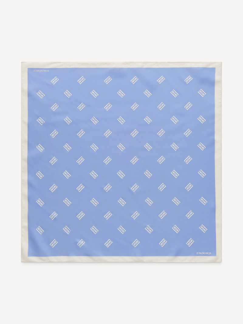 Monnis silk scarf 1
