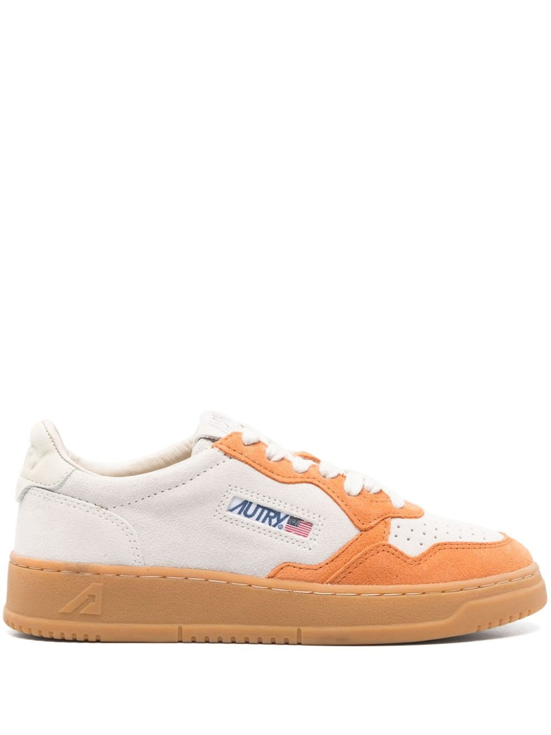 Medalist sneakers 1