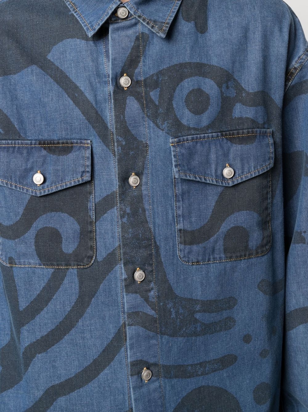 graphic-print denim shirt - 5