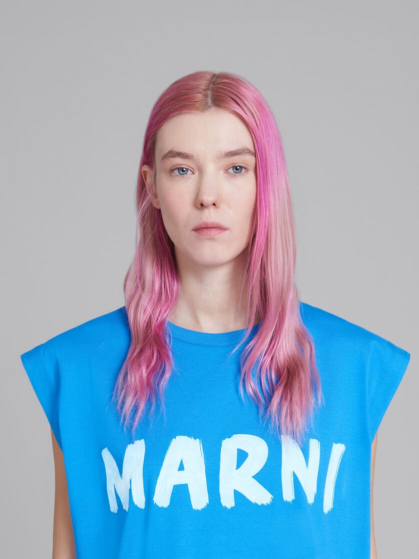 BLUE SLEEVELESS JERSEY T-SHIRT WITH MARNI PRINT - 4