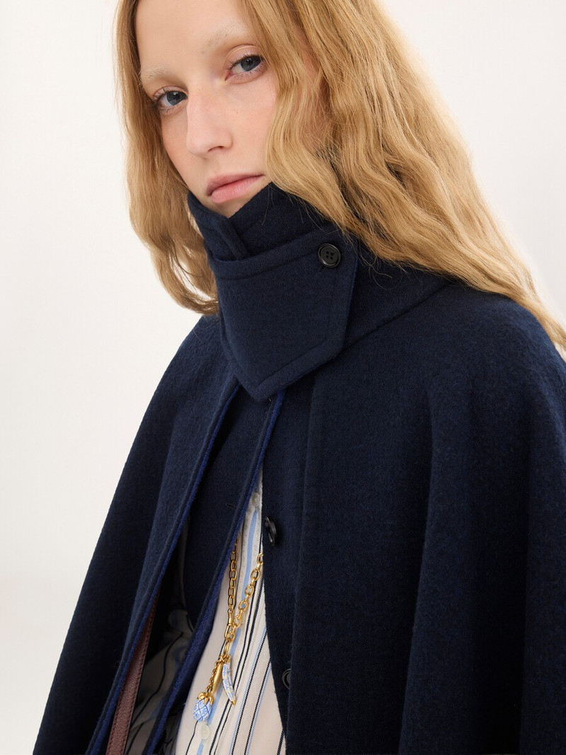 HIGH-NECK SHORT CAPE COAT IN WASHED DOUBLE-FACE WOOL 4