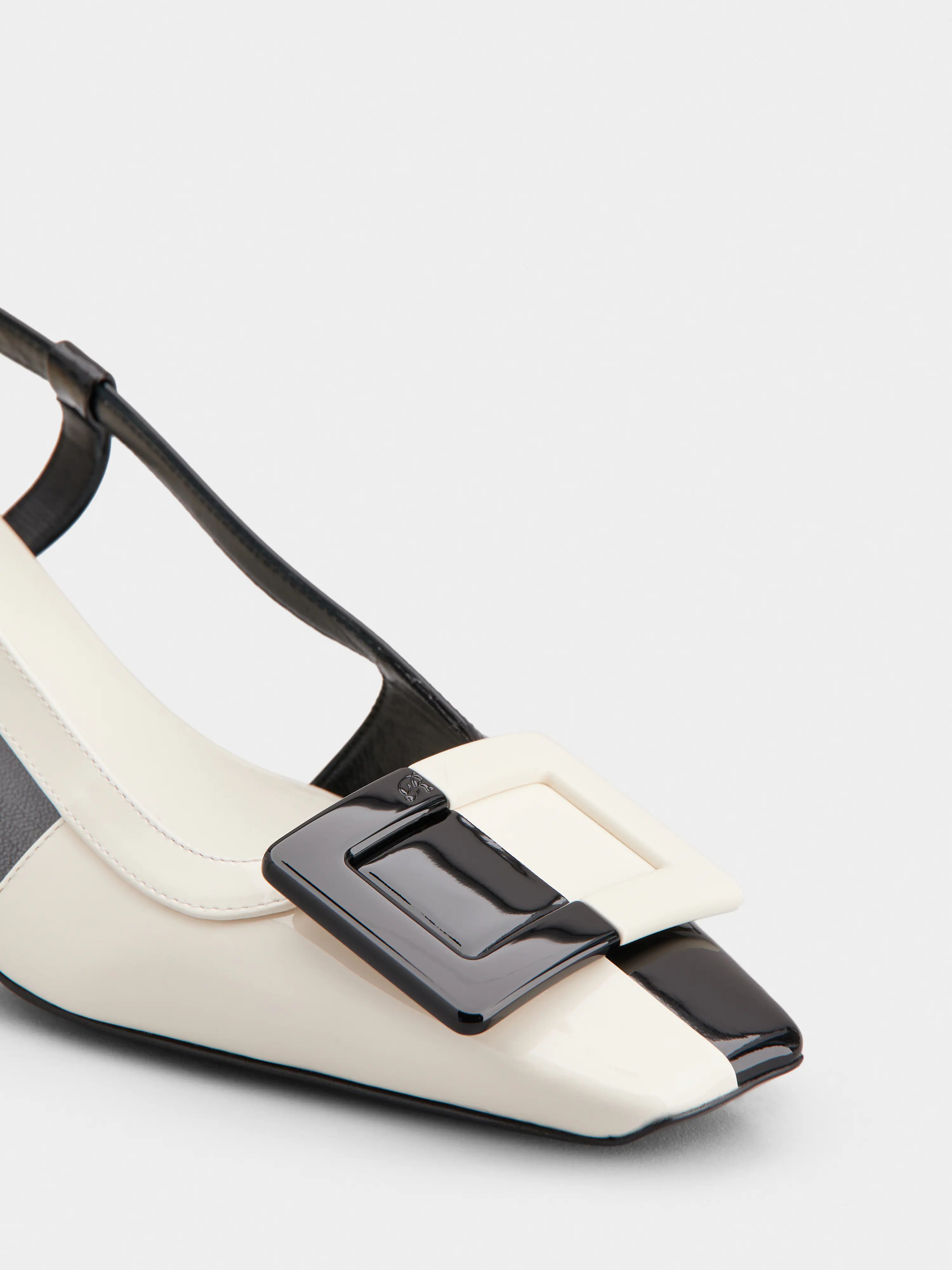 Belle Vivier Slingback Pumps in patent leather - 3