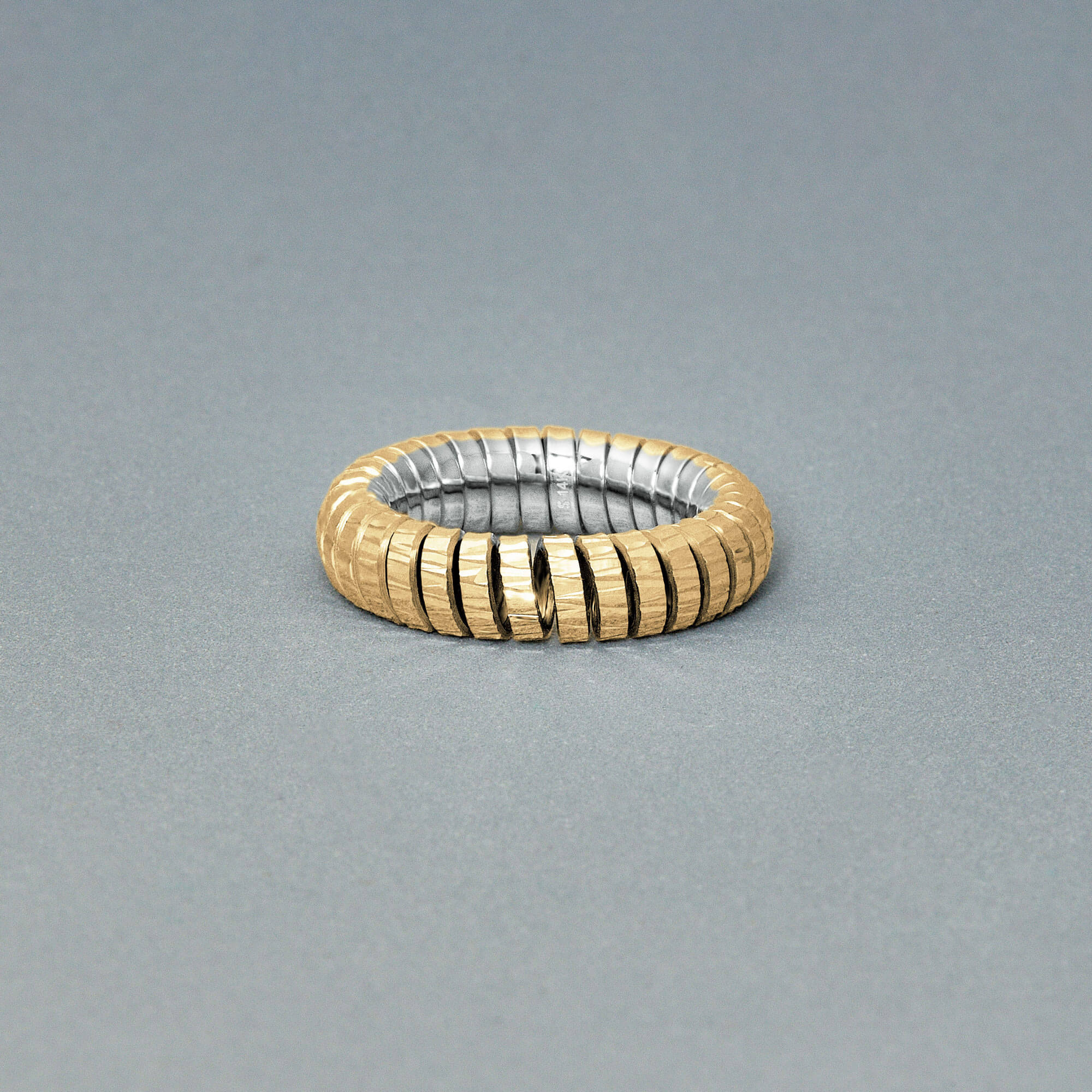 Switch Gold Tubogas Ring - 7