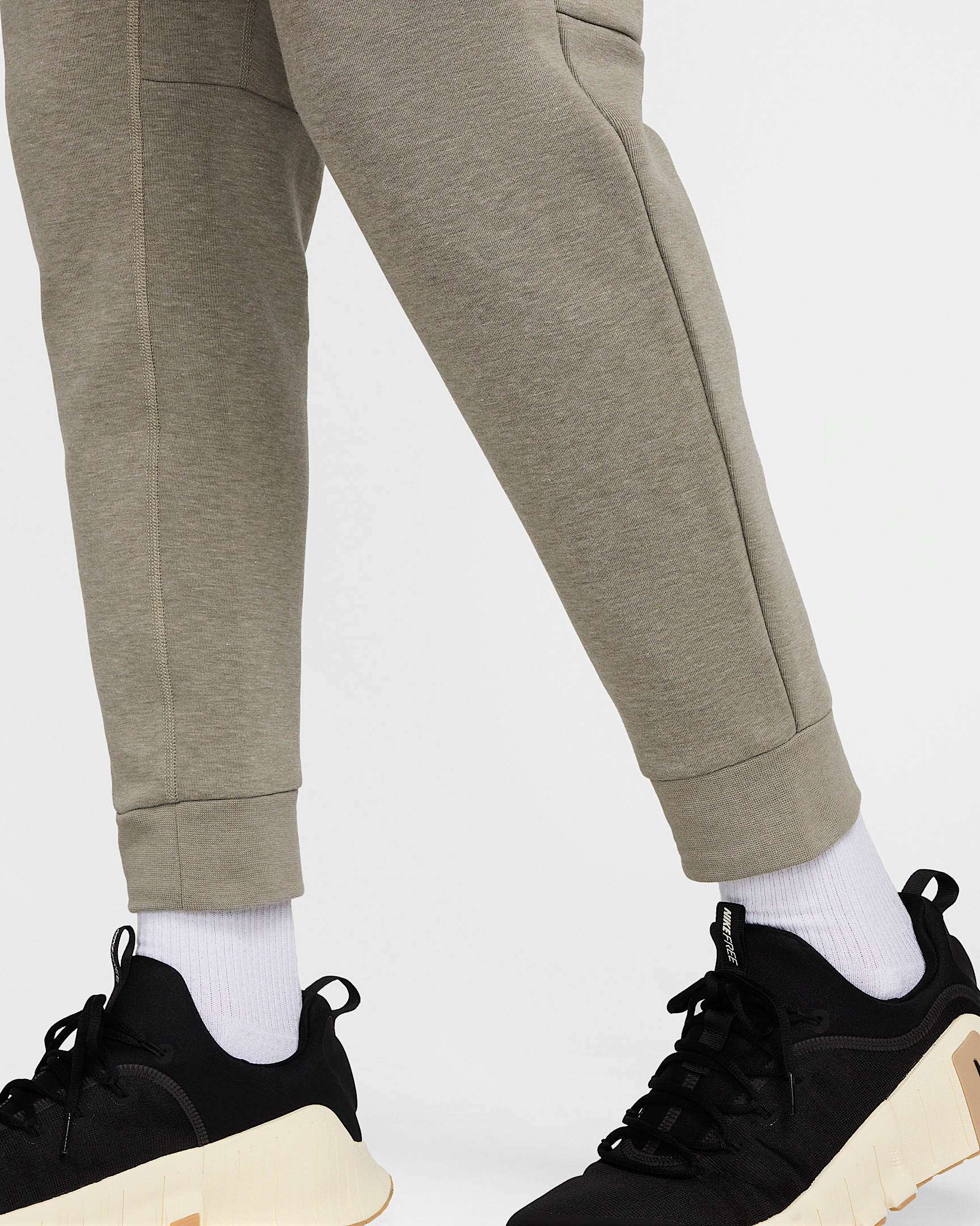 Nike Primary Fleece Men's Dri-FIT UV Performance Joggers - 6