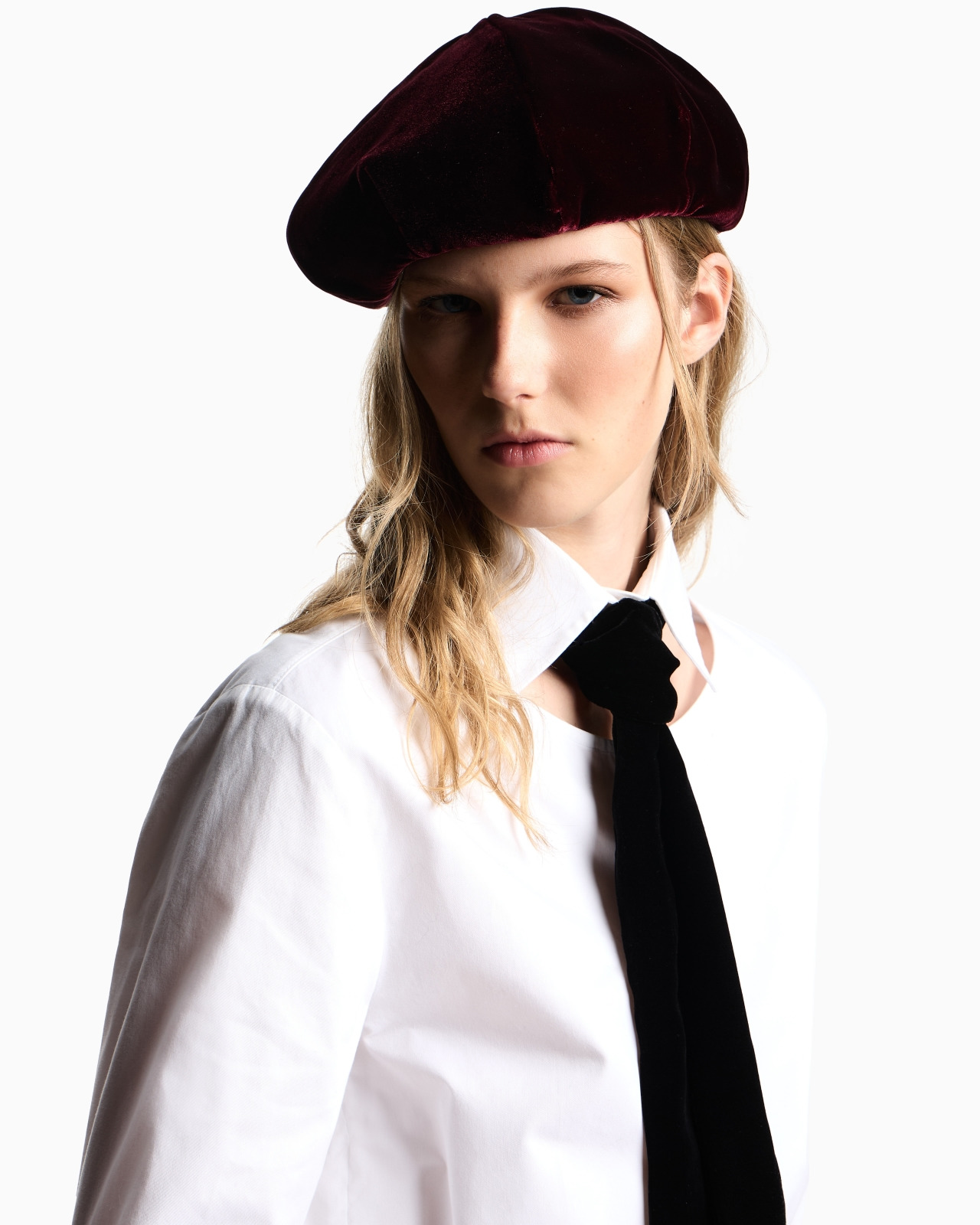 LIQUID VELVET BERET - 3