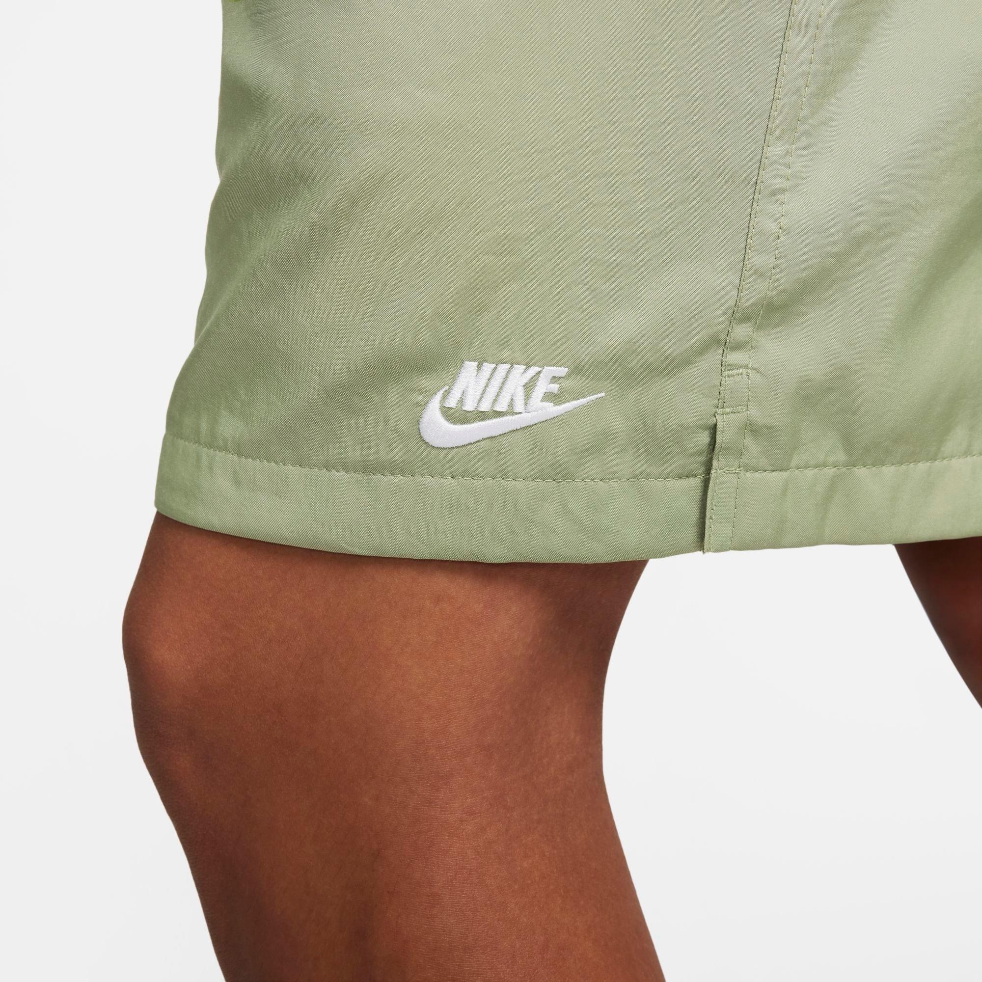 MEN'S NIKE CLUB WOVEN 6" FLOW SHORTS - 6