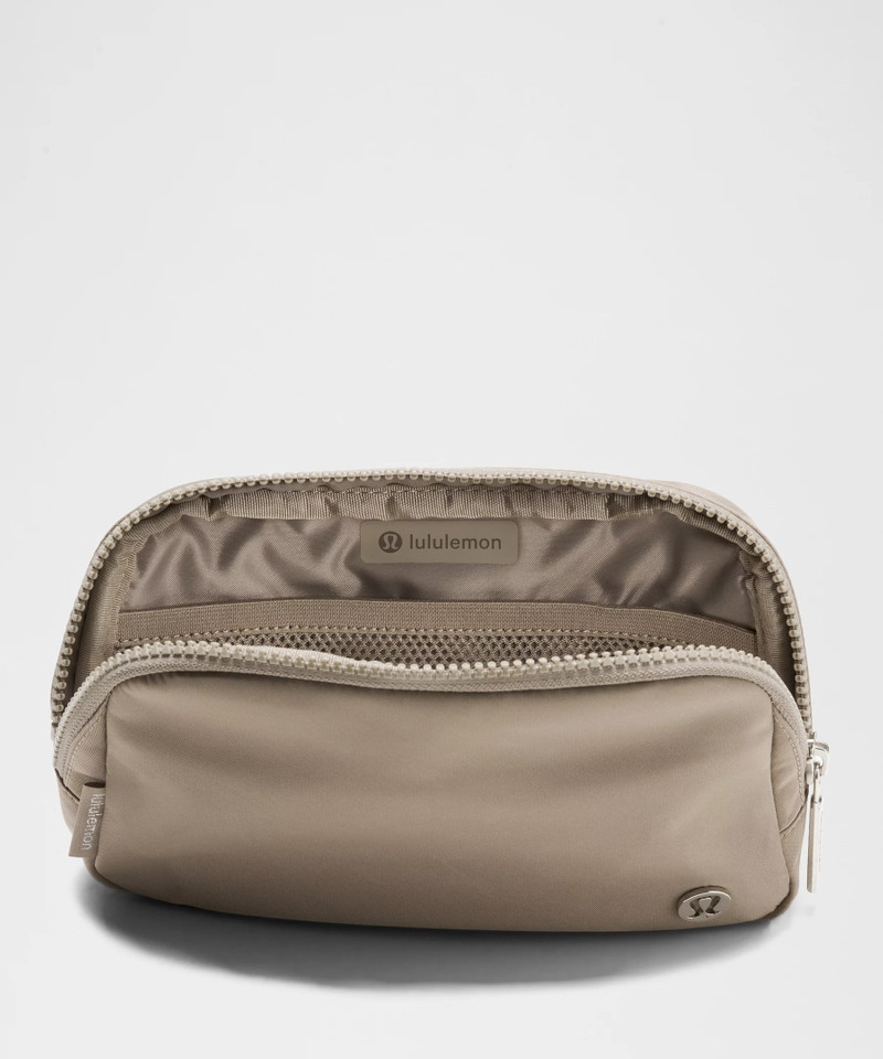 Everywhere Belt Bag 1L 5