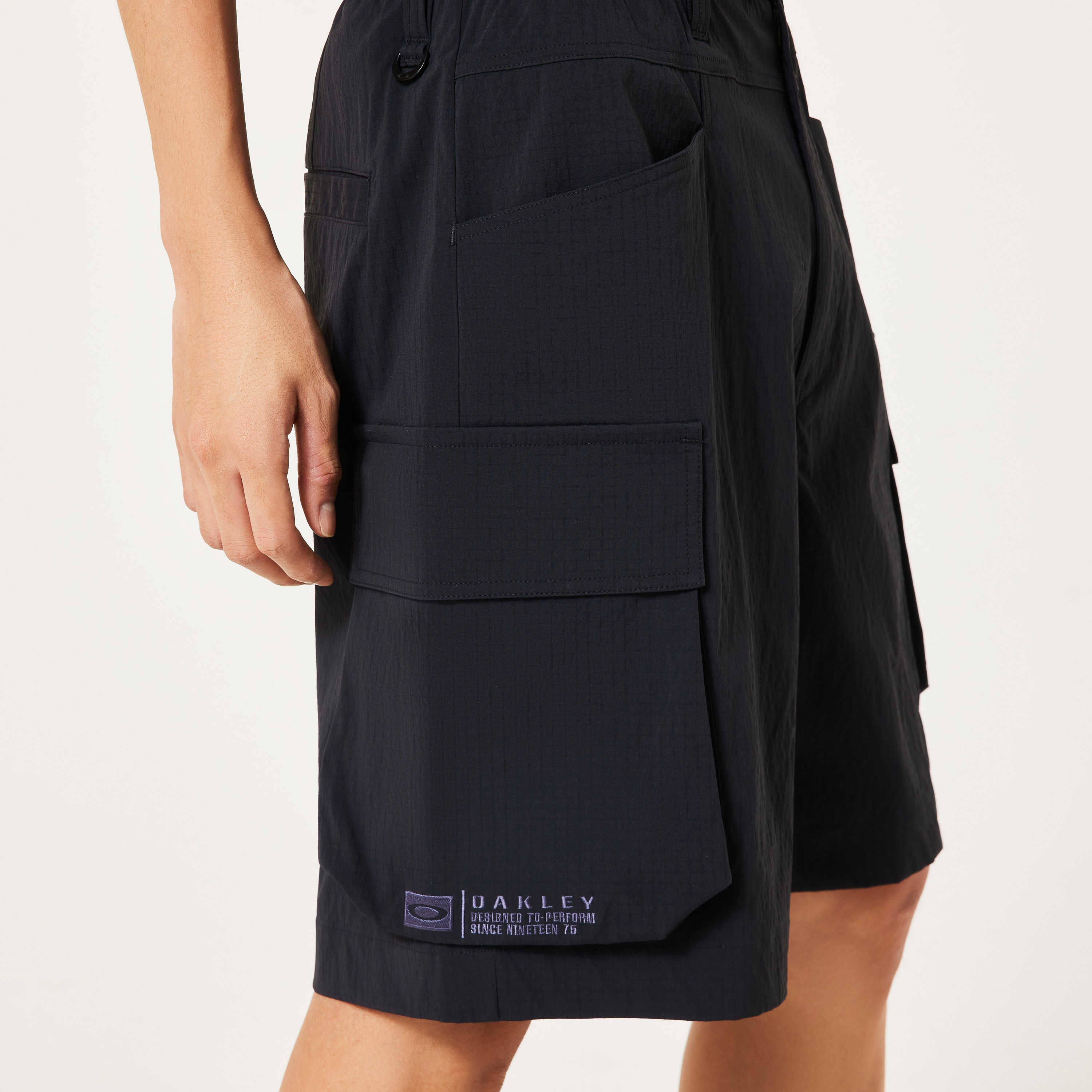 Oakley Wide Cargo Shorts - 7