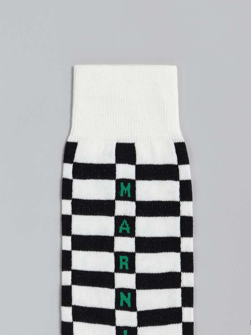 WHITE COTTON AND NYLON SOCKS 3