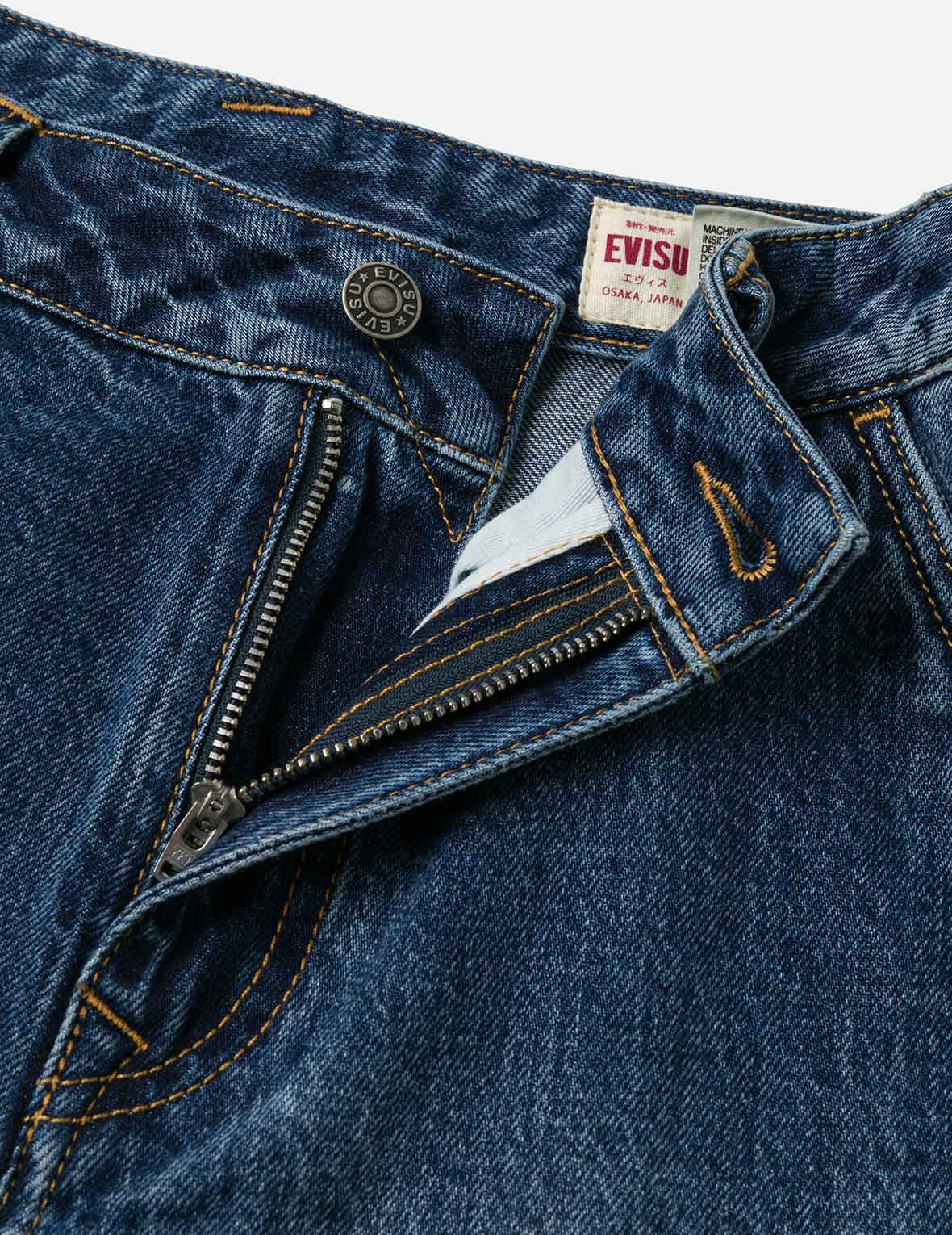 Seagull Embossed Fashion Fit Pleated Denim Shorts - 10