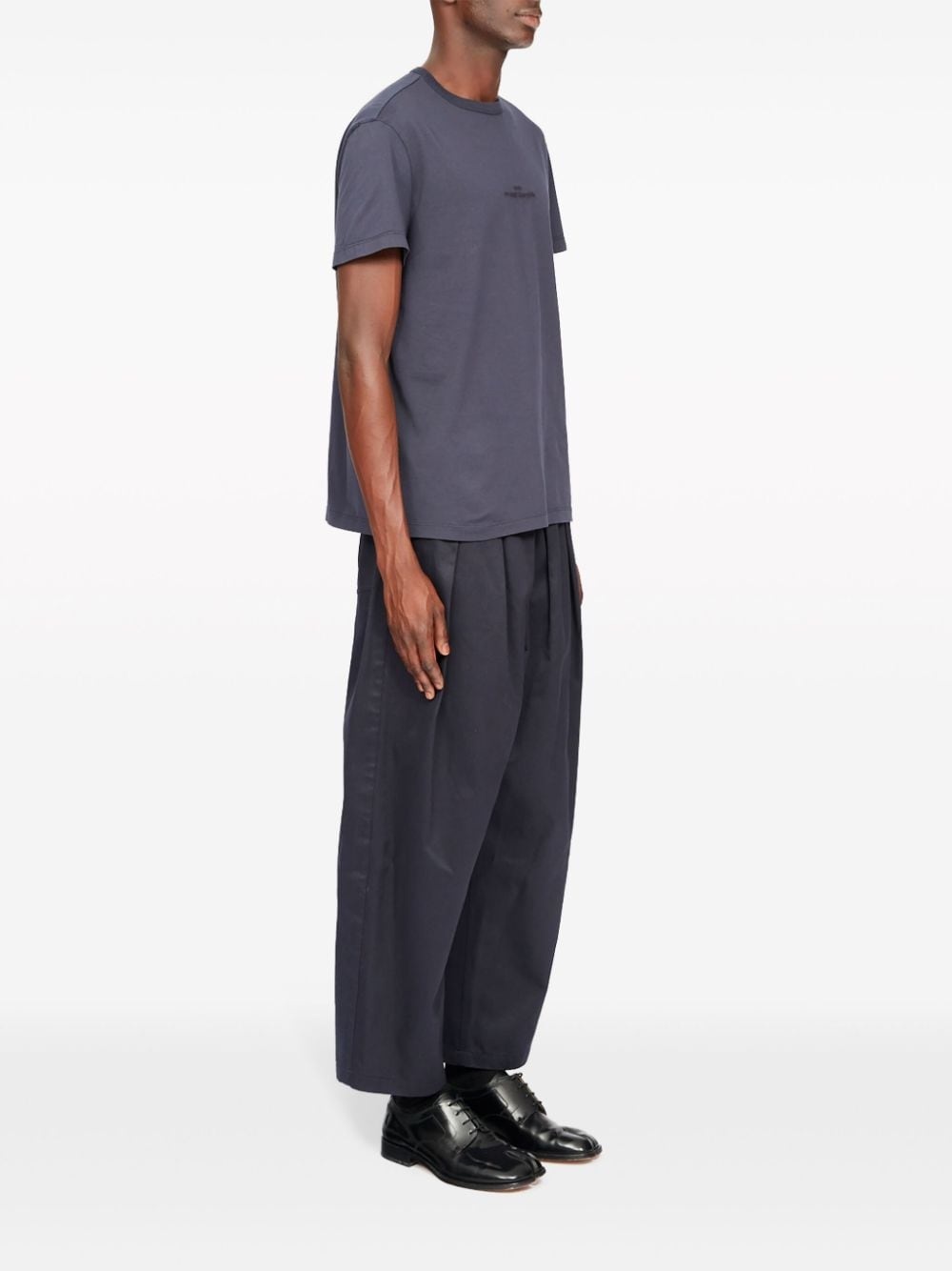 loose-fit cropped leg - 4