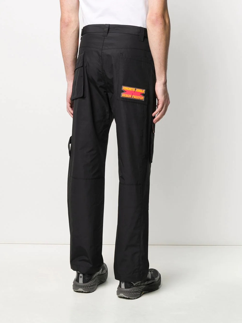 loose-fit cargo trousers - 4