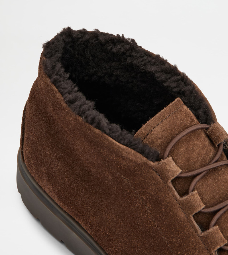 DESERT BOOTS IN SUEDE - BROWN 5