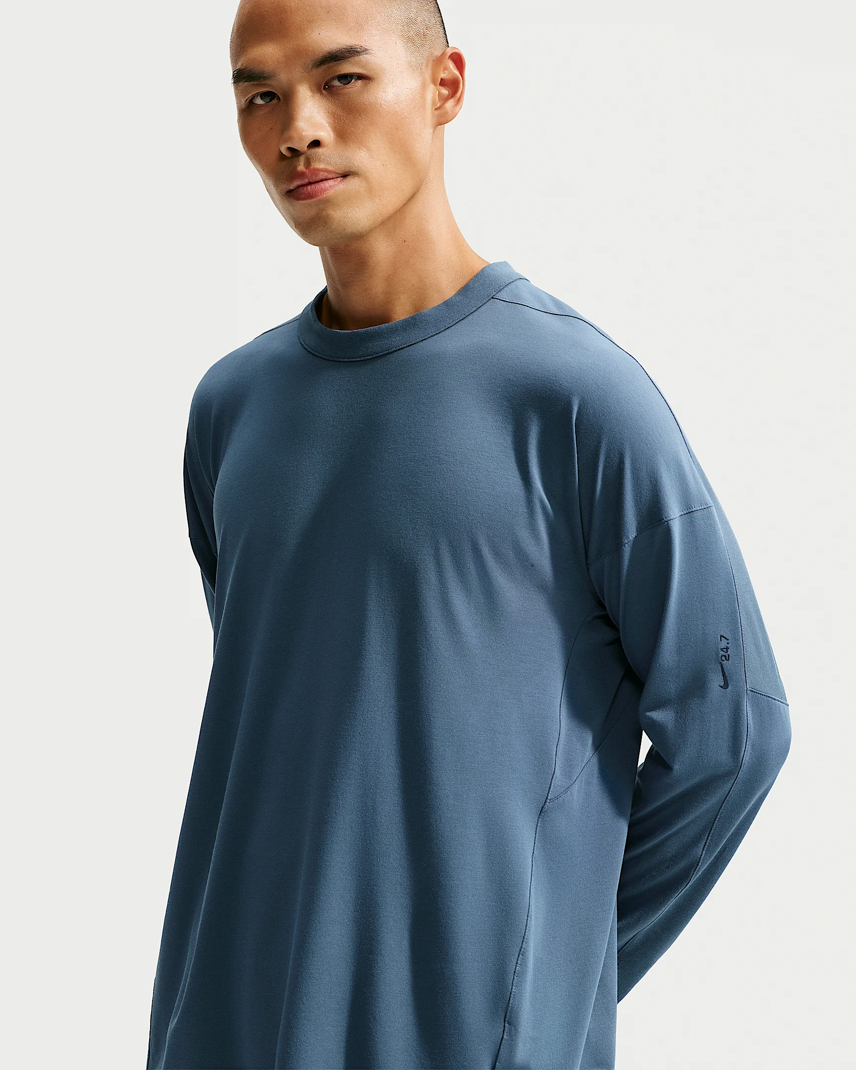 Nike 24.7 ImpossiblySoft Light Men's Dri-FIT Long-Sleeve Top - 1