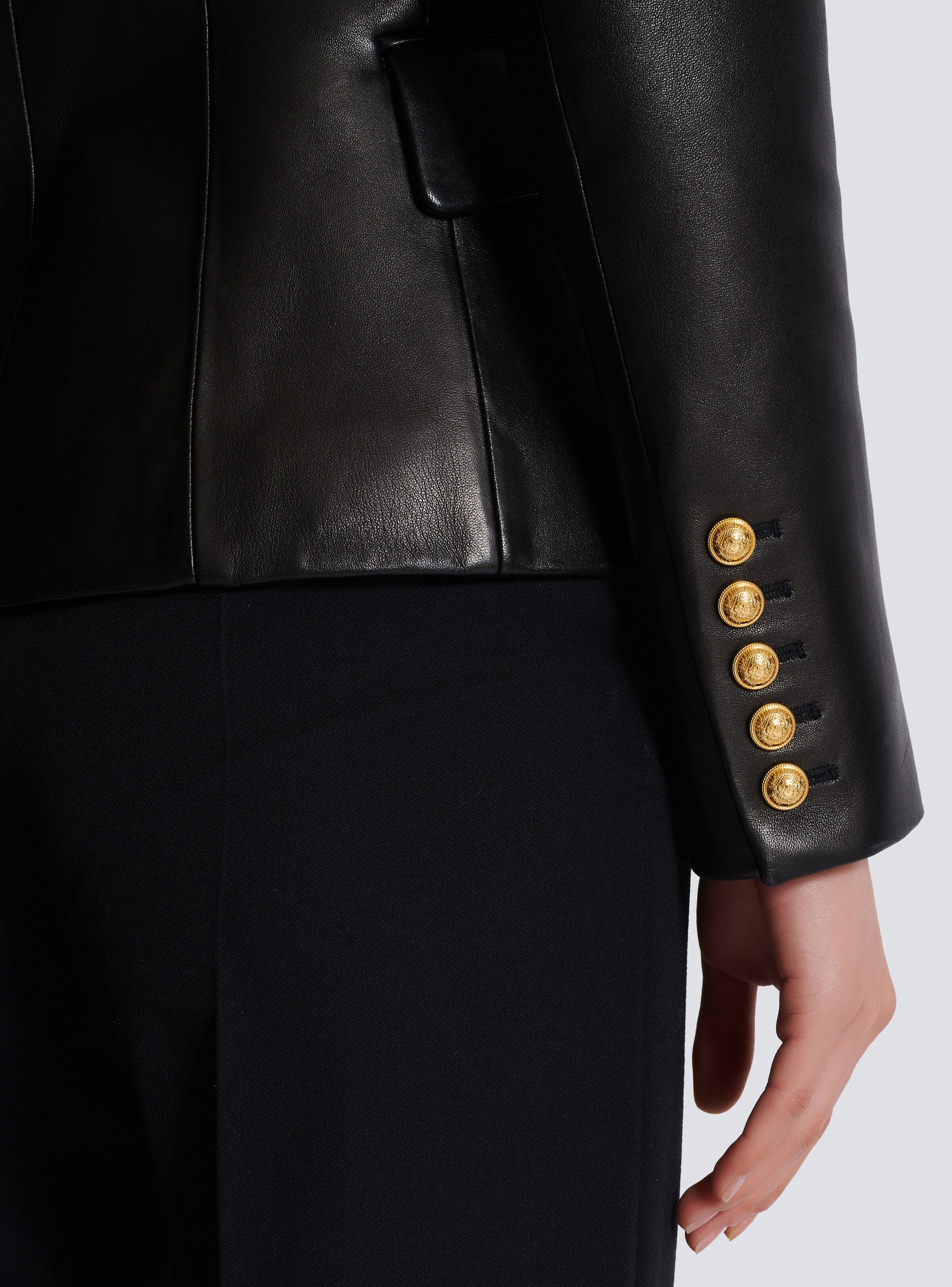 Classic 6-button leather jacket - 6