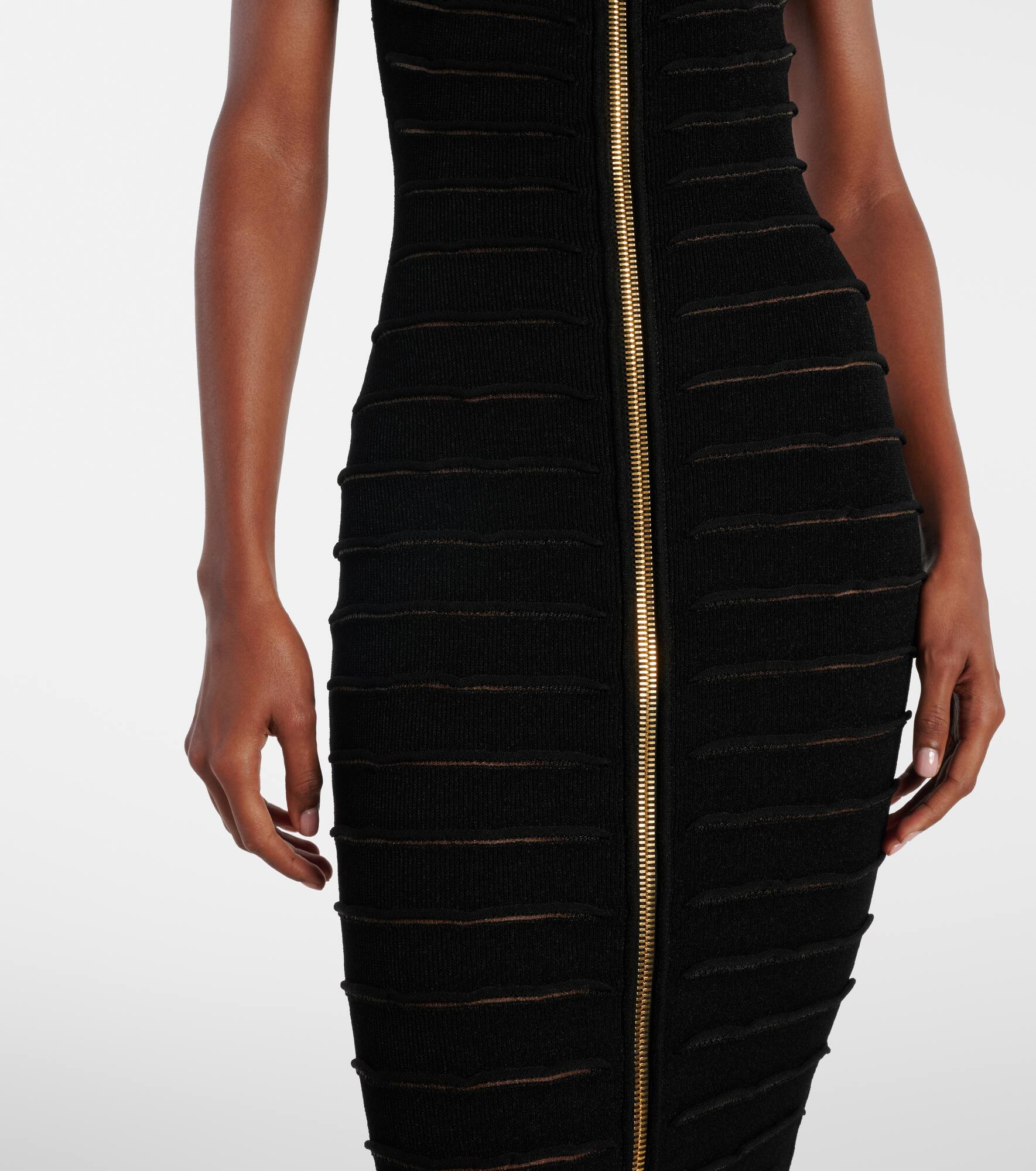 Knitted cutout midi dress - 5