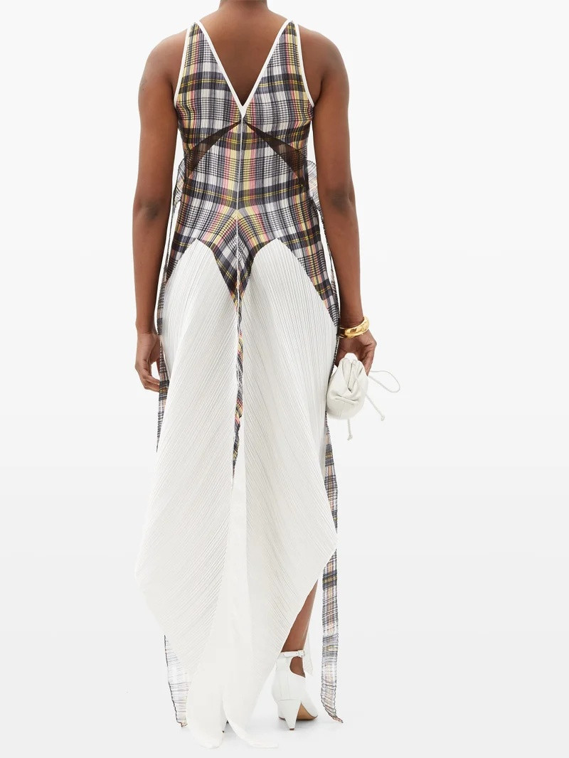 Handkerchief-hem check plissé dress 5