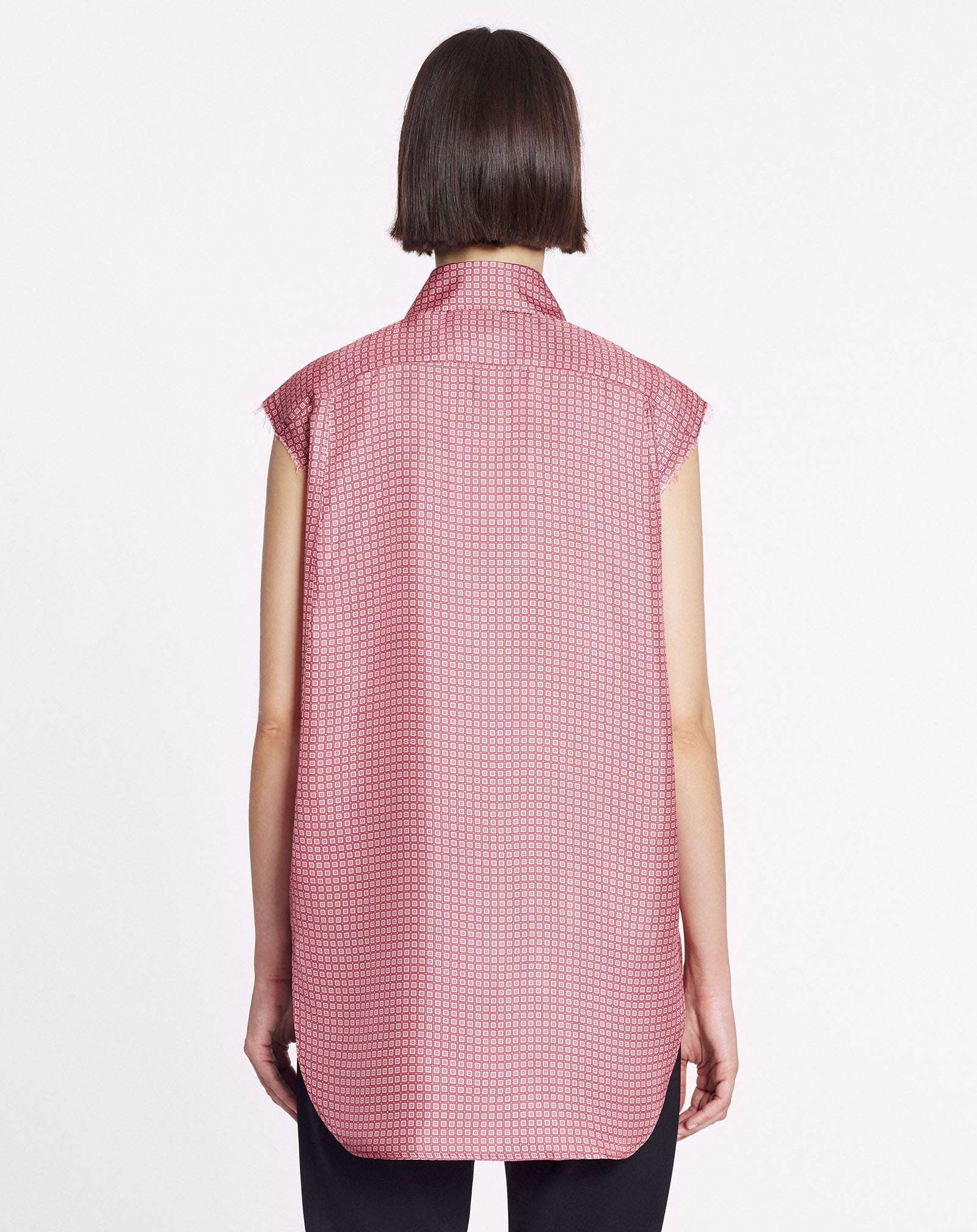 OVERSIZED PRINTED SLEEVELESS SHIRT - 4