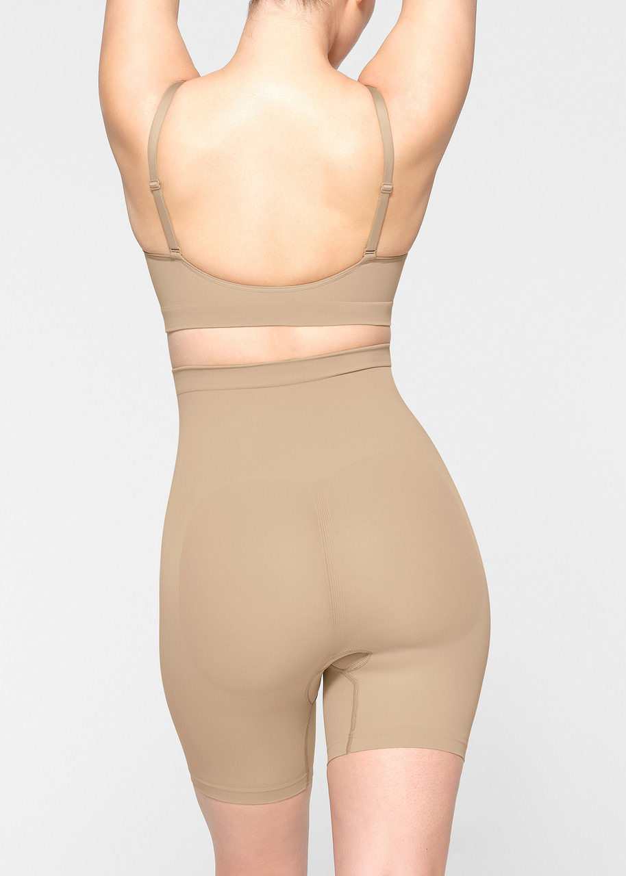Skims Seamless Sculpt Mid-thigh Shorts - 3