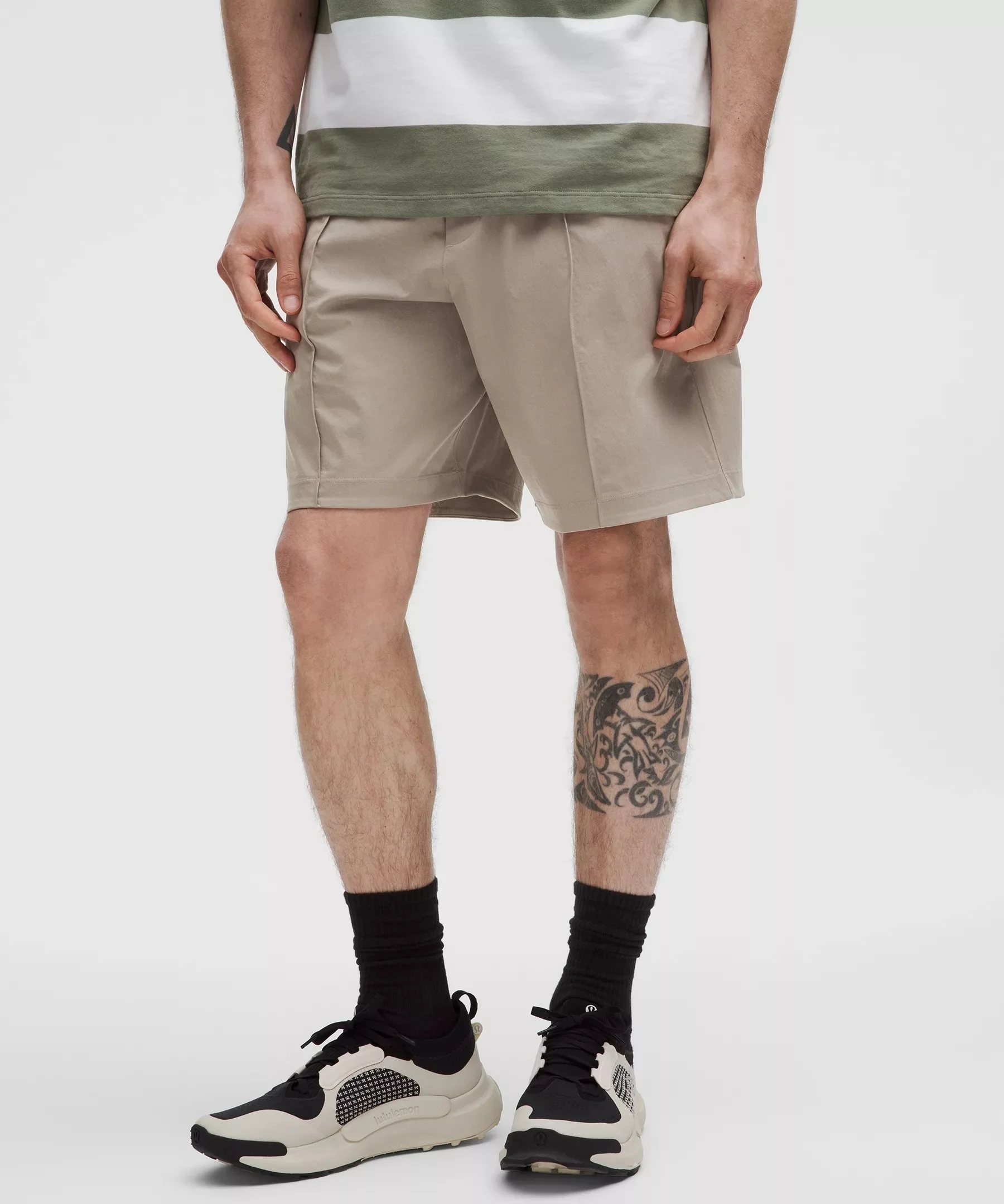 Woven Pintuck Pull-On Short 8" - 1