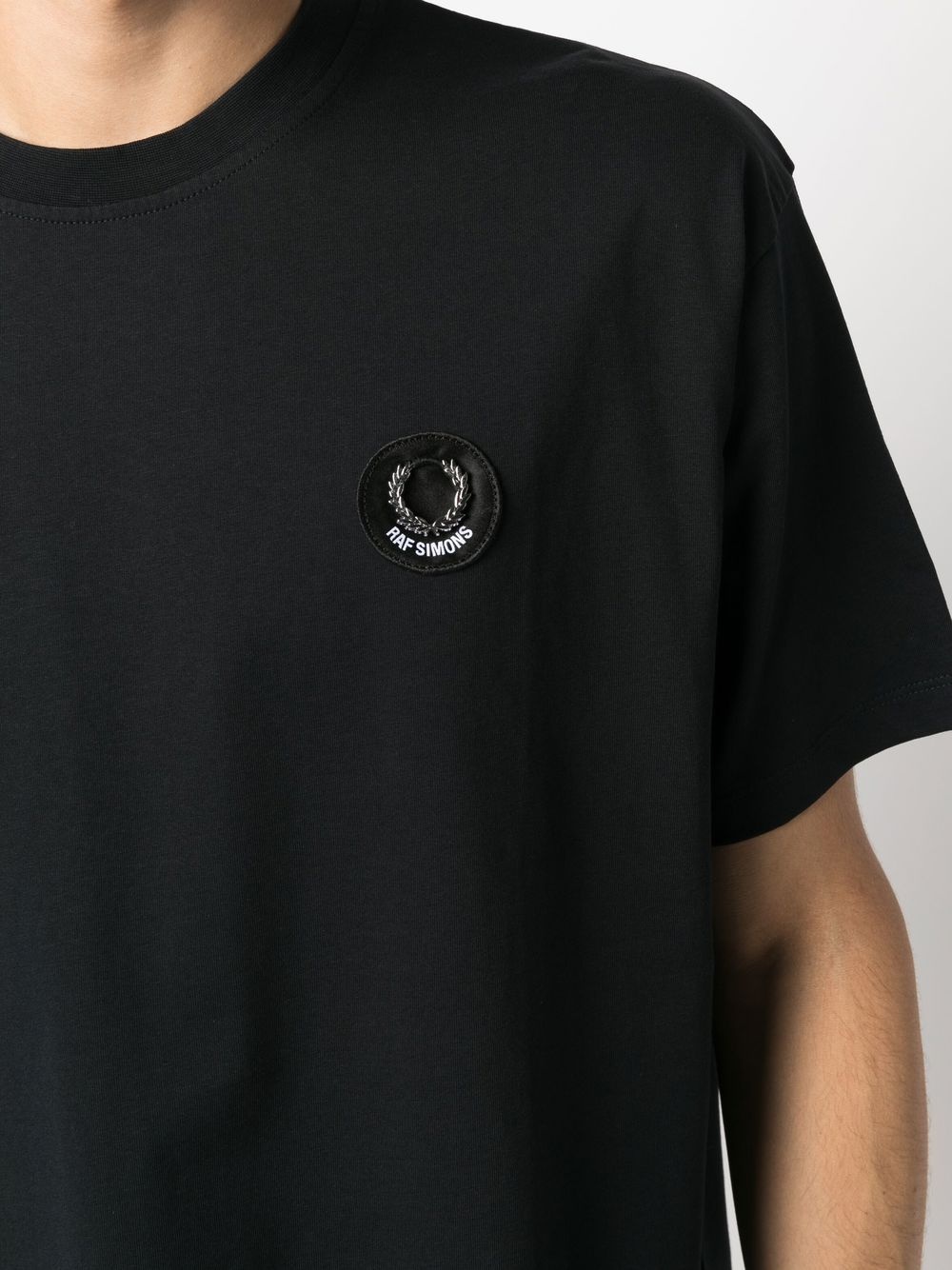 logo-patch short-sleeved T-shirt - 5