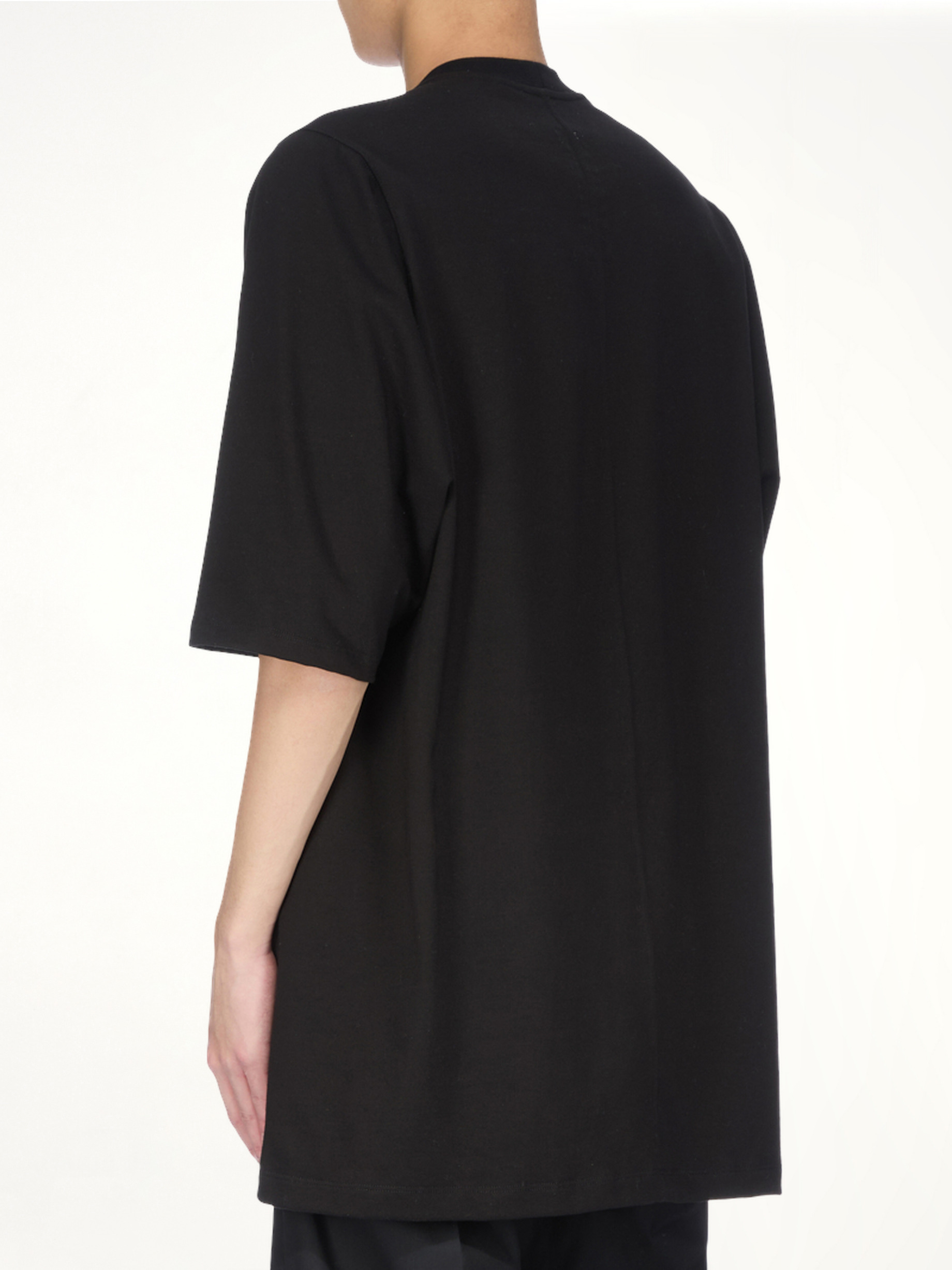 Jumbo SS Rivet T-Shirt in Black - 6