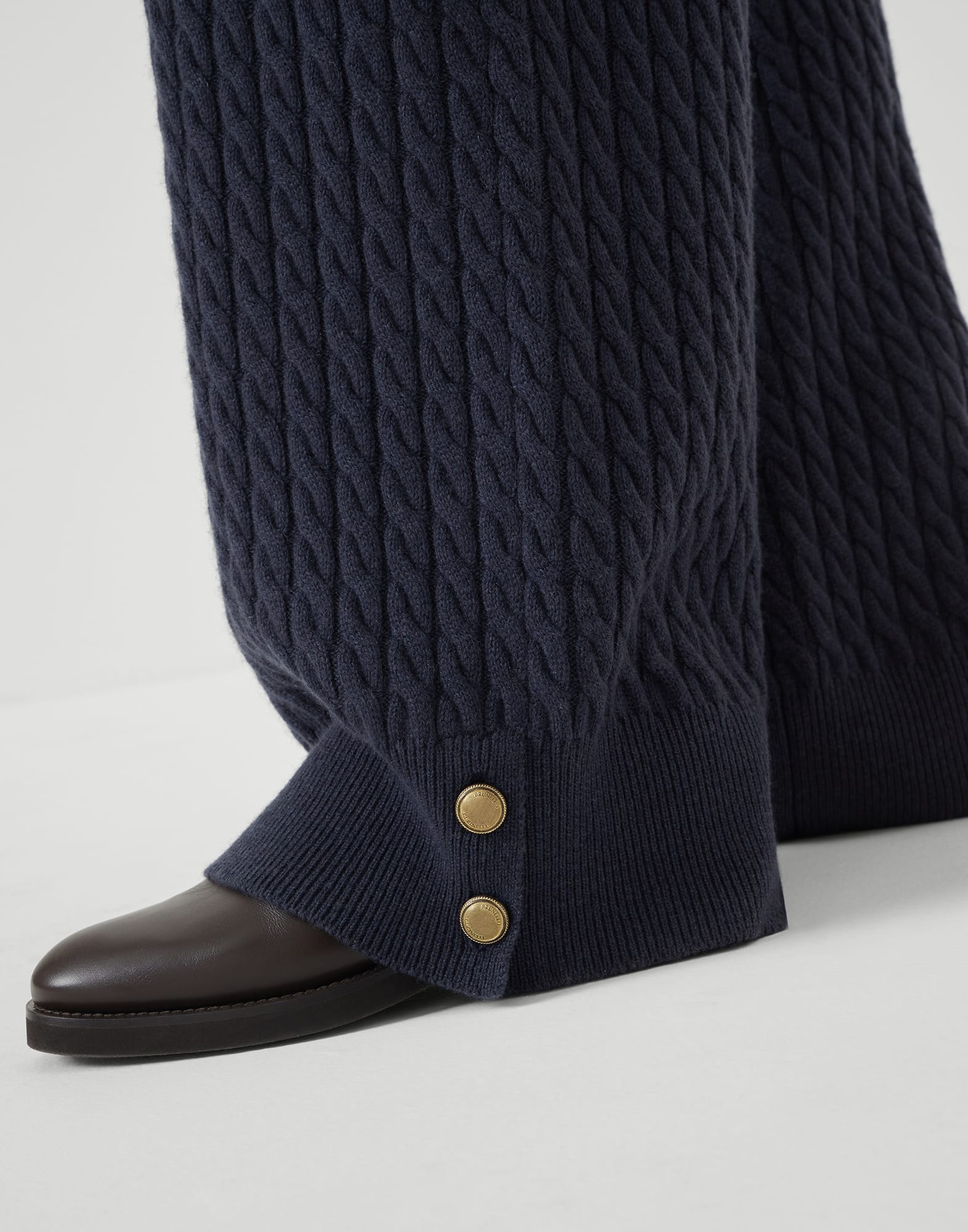 Cashmere cable knit trousers - 3