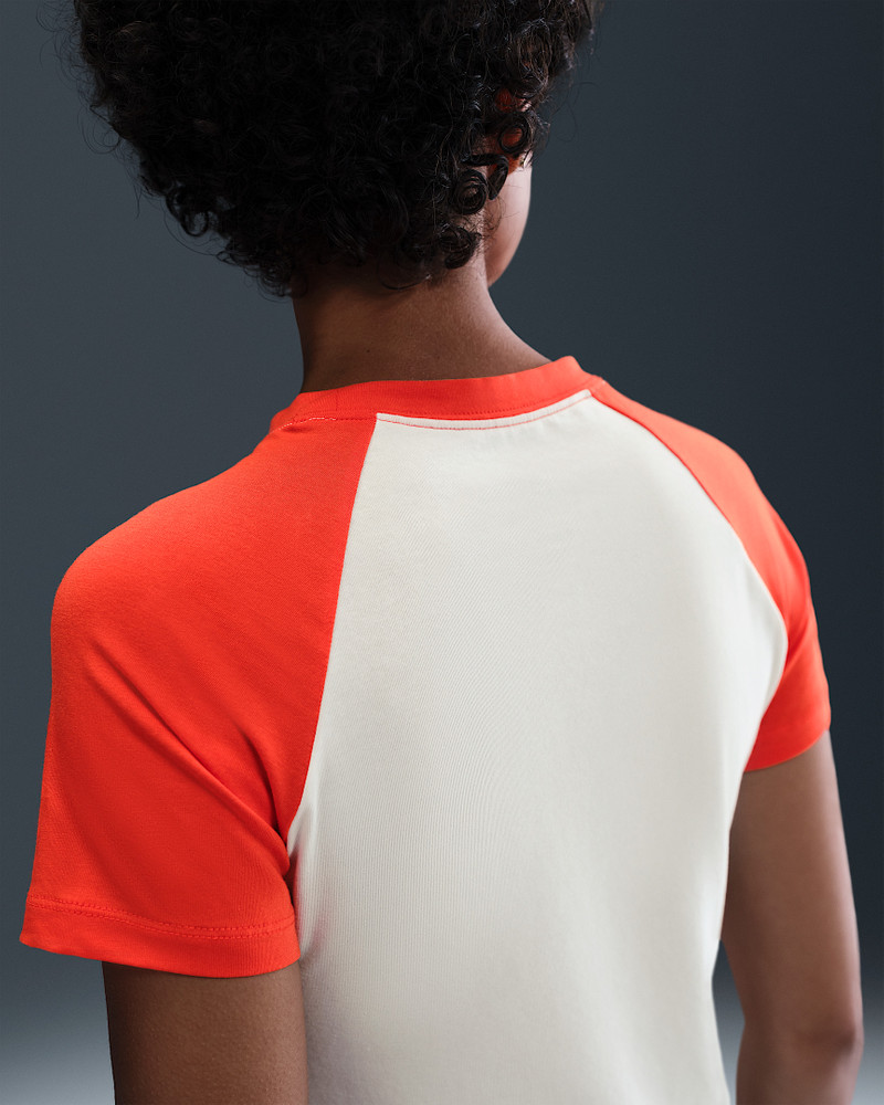 Nike Nike Sportswear Chill Knit Women's Slim Graphic T-Shirt outlook