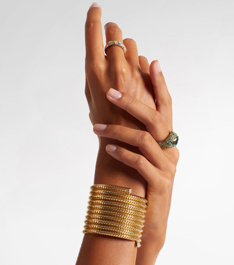 Marina B Trisolina 18kt gold bangle with diamonds outlook