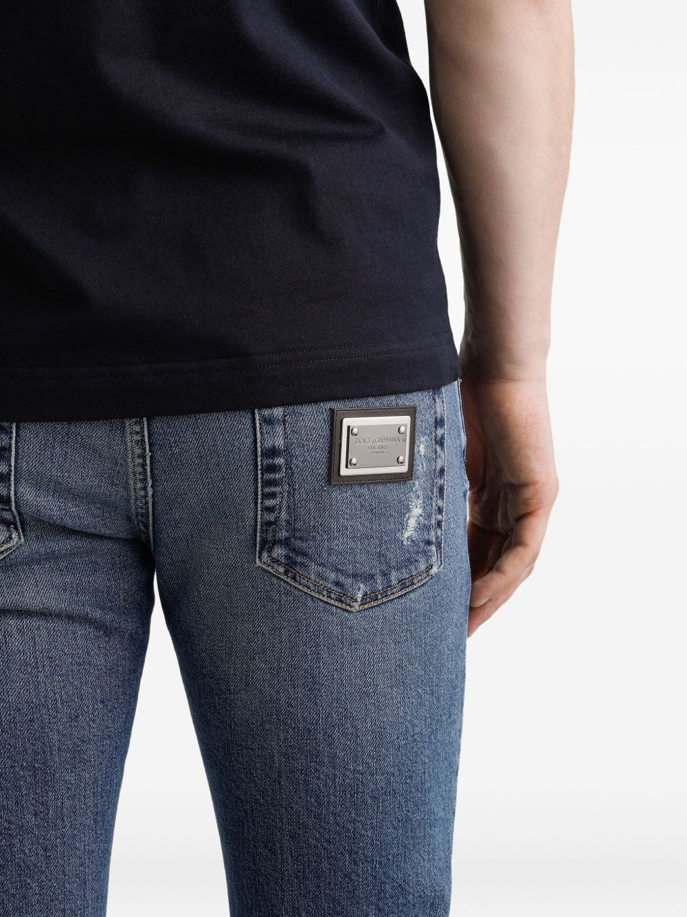 distressed logo-plaque jeans - 4