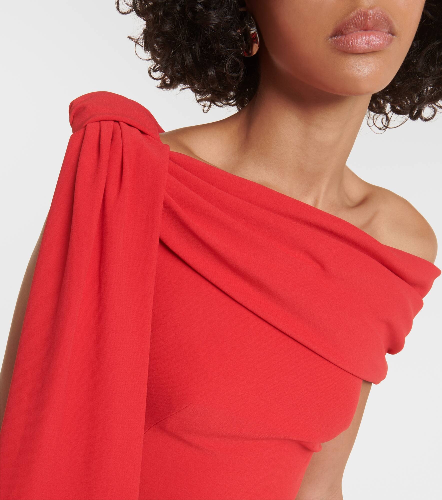 One-shoulder draped crêpe gown - 4