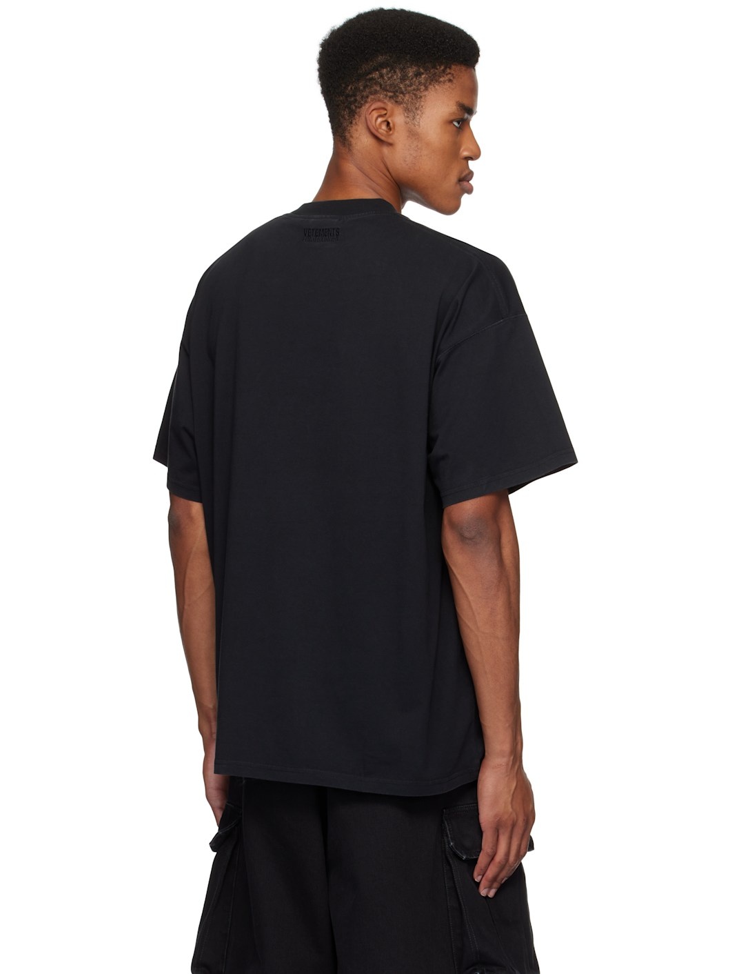 国内発送☆VETEMENTS☆PALMTREE REGULAR T-SHIRT/BLACK Black Palmtree Regular T-shirt by VETEMENTS on Sale