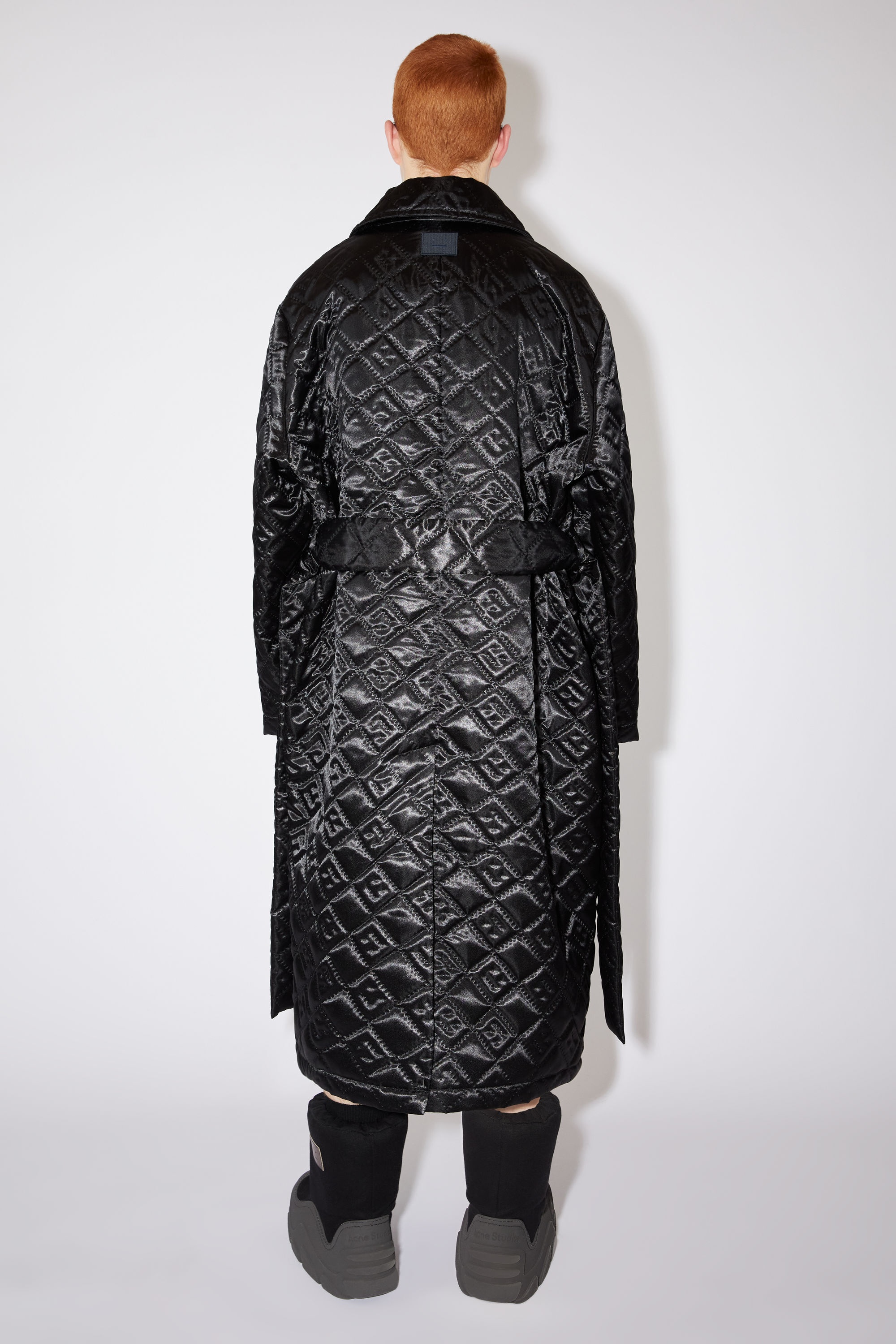 Quilted satin coat - Black - 3