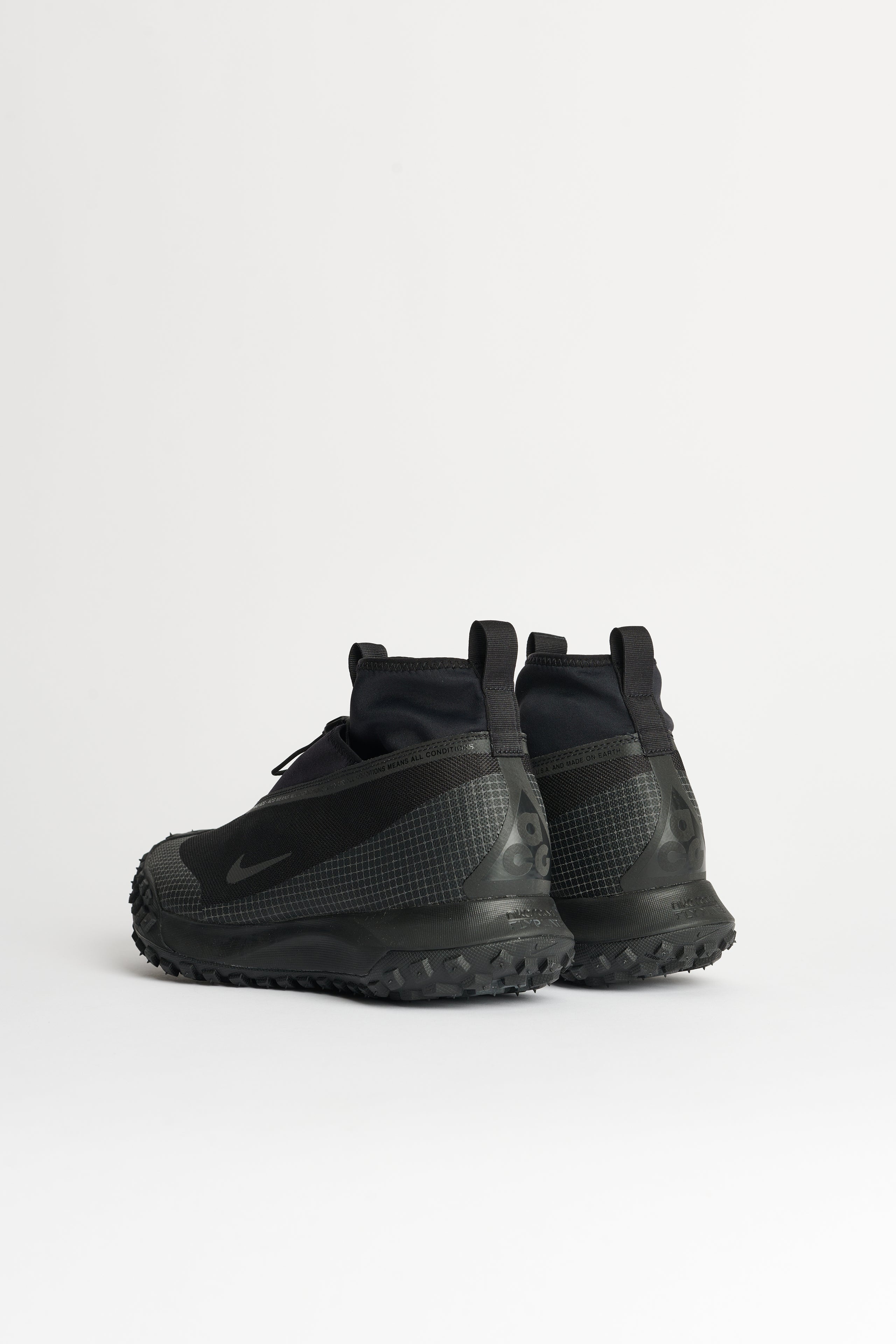 Nike NIKE ACG GORE-TEX MOUNTAIN FLY BLACK / DARK GREY