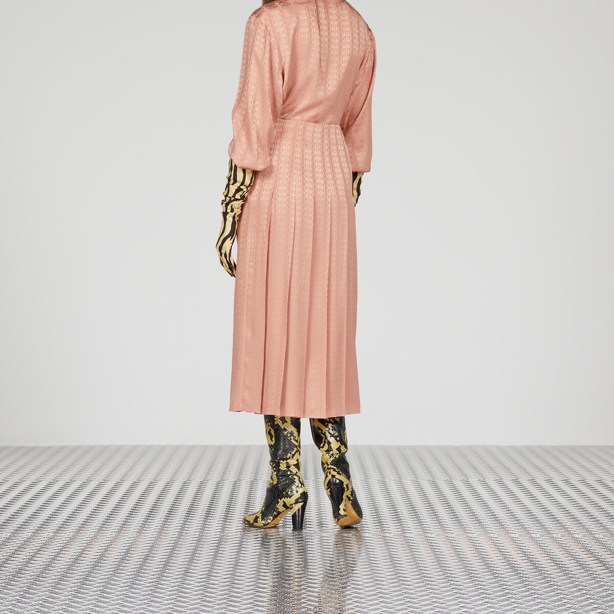Pleated silk skirt - 7