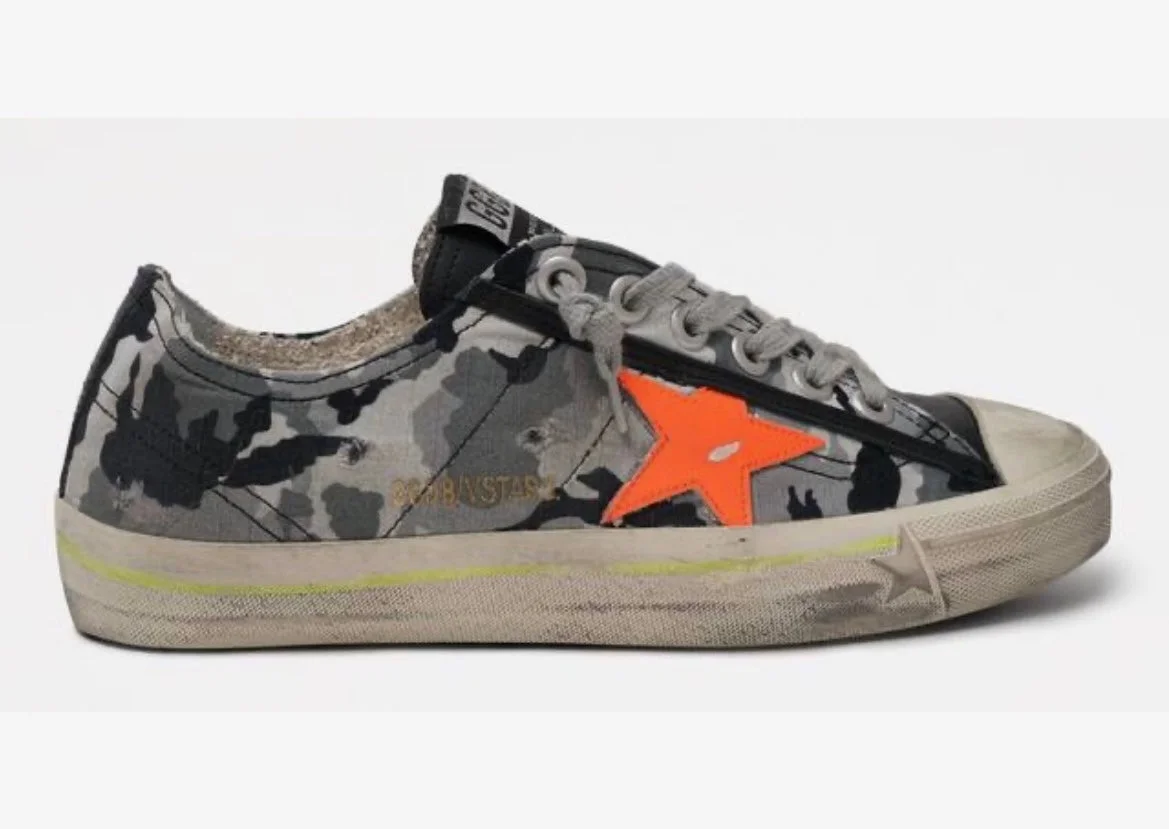 Golden Goose V Star 2 Sneakers - 1