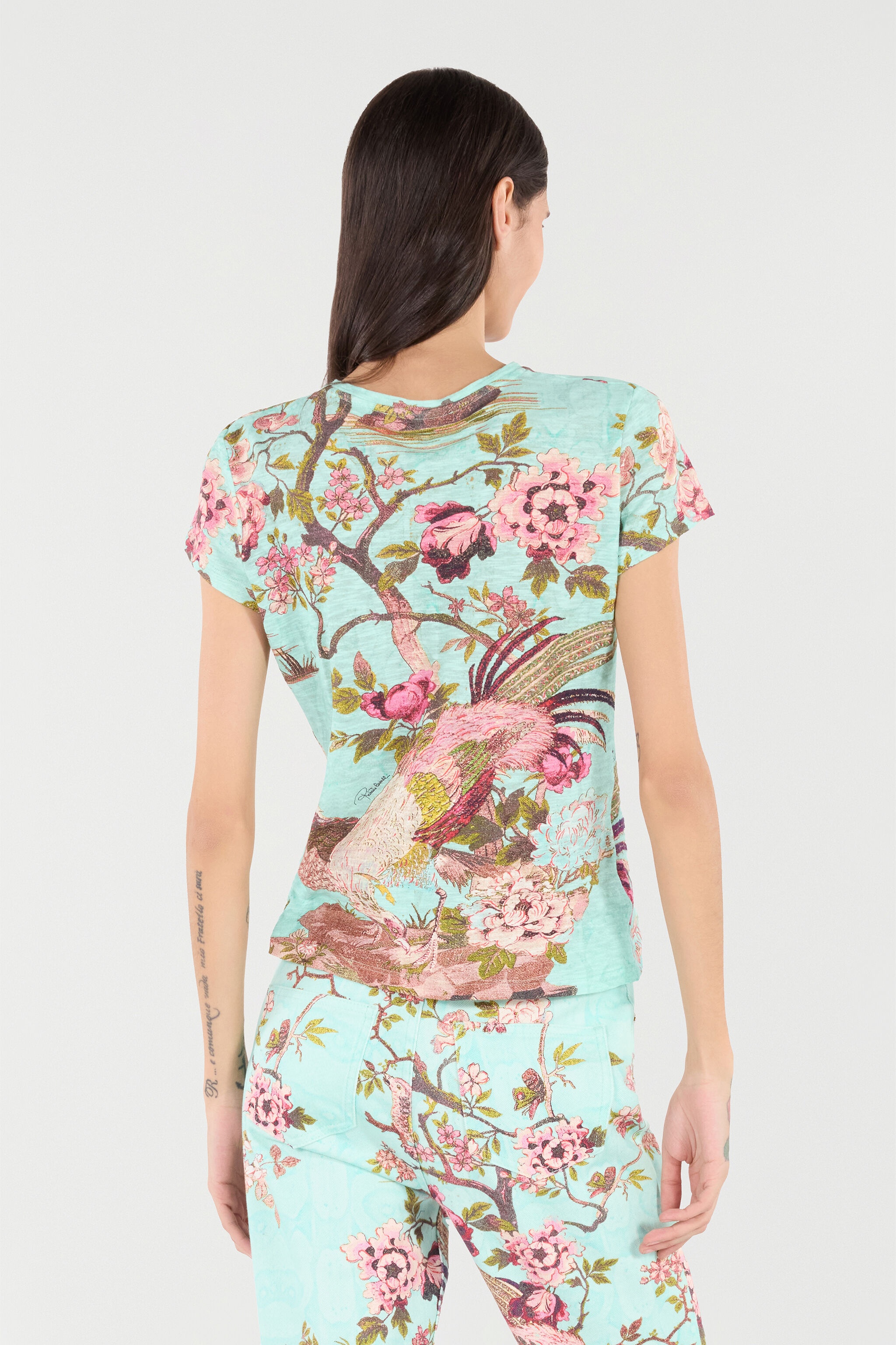T-Shirt With Naturalistic Print - 4