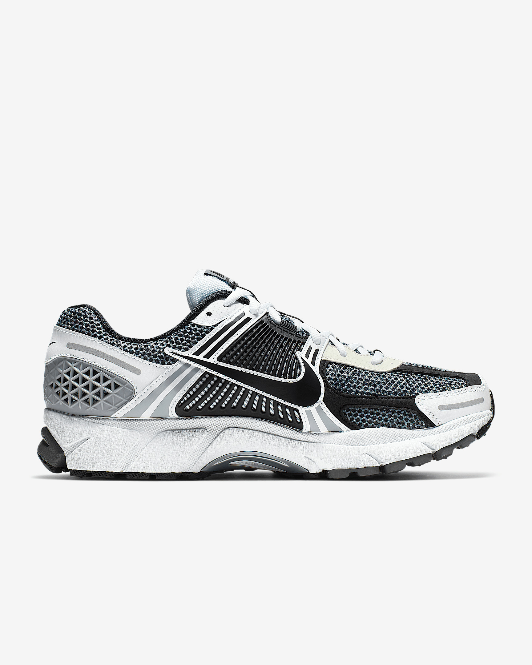 Nike Zoom Vomero 5 SE SP Men's Shoes - 3