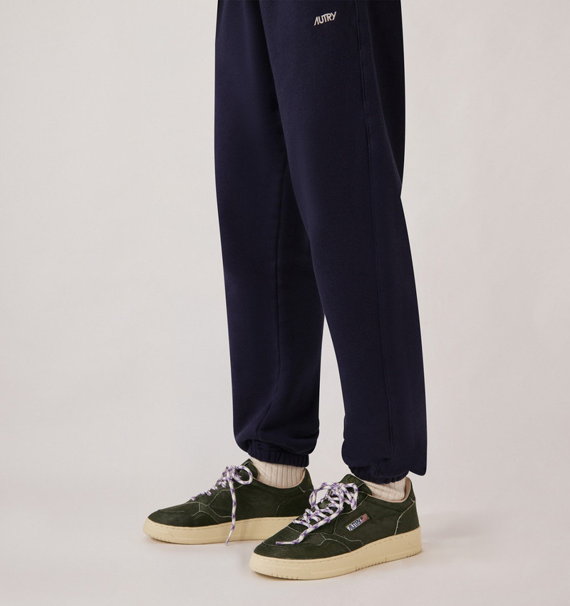 AUTRY MEDALIST LOW SNEAKERS IN MILITARY GREEN PONY HAIR EFFECT outlook